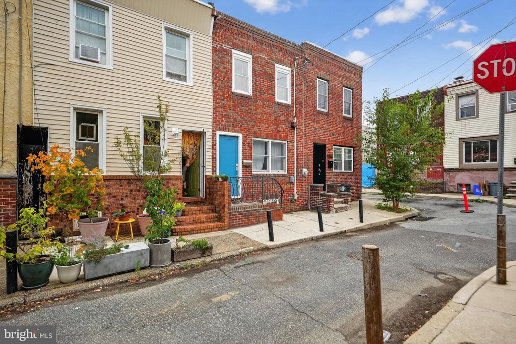 Photo of 1631 S Beulah Street, PHILADELPHIA, PA 19148 (MLS # PAPH2541578)