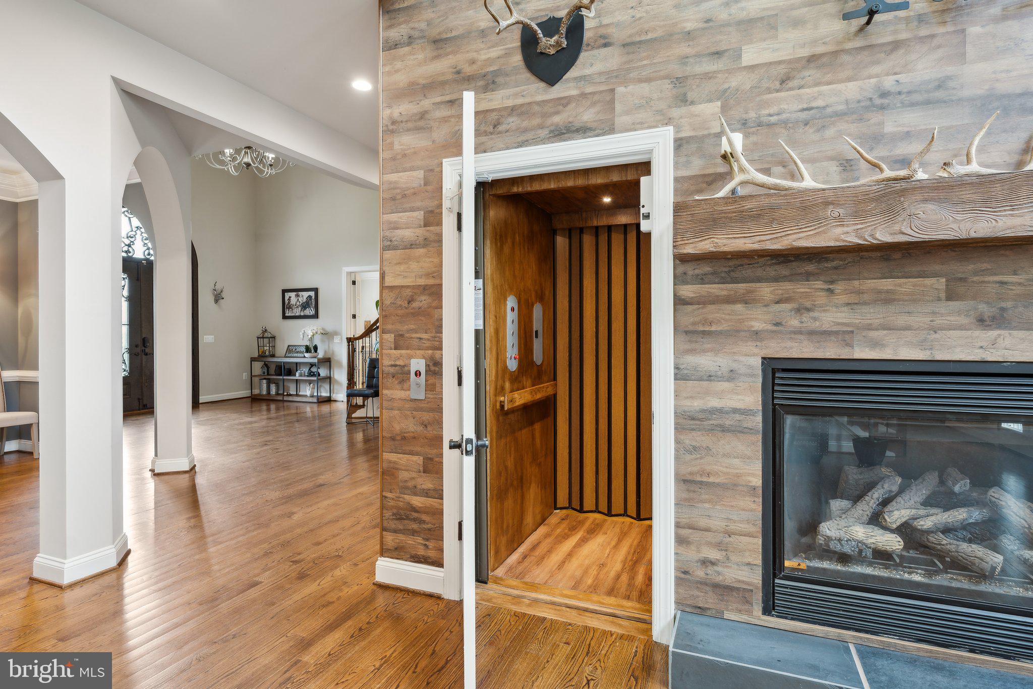 ESTATES OF HARTWOOD - Residential