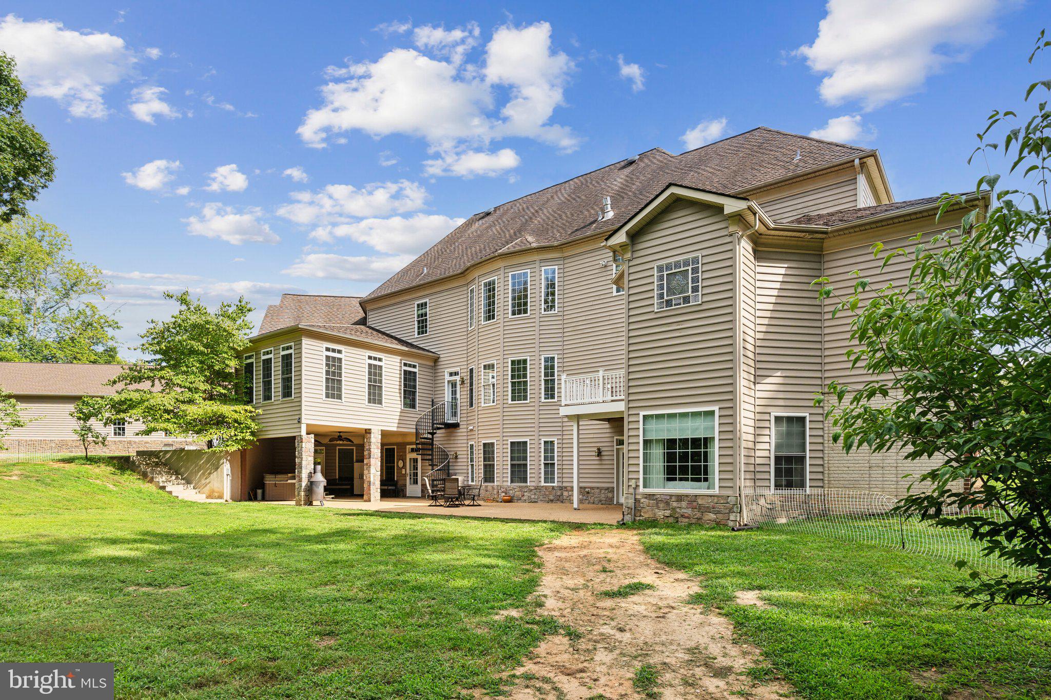 ESTATES OF HARTWOOD - Residential