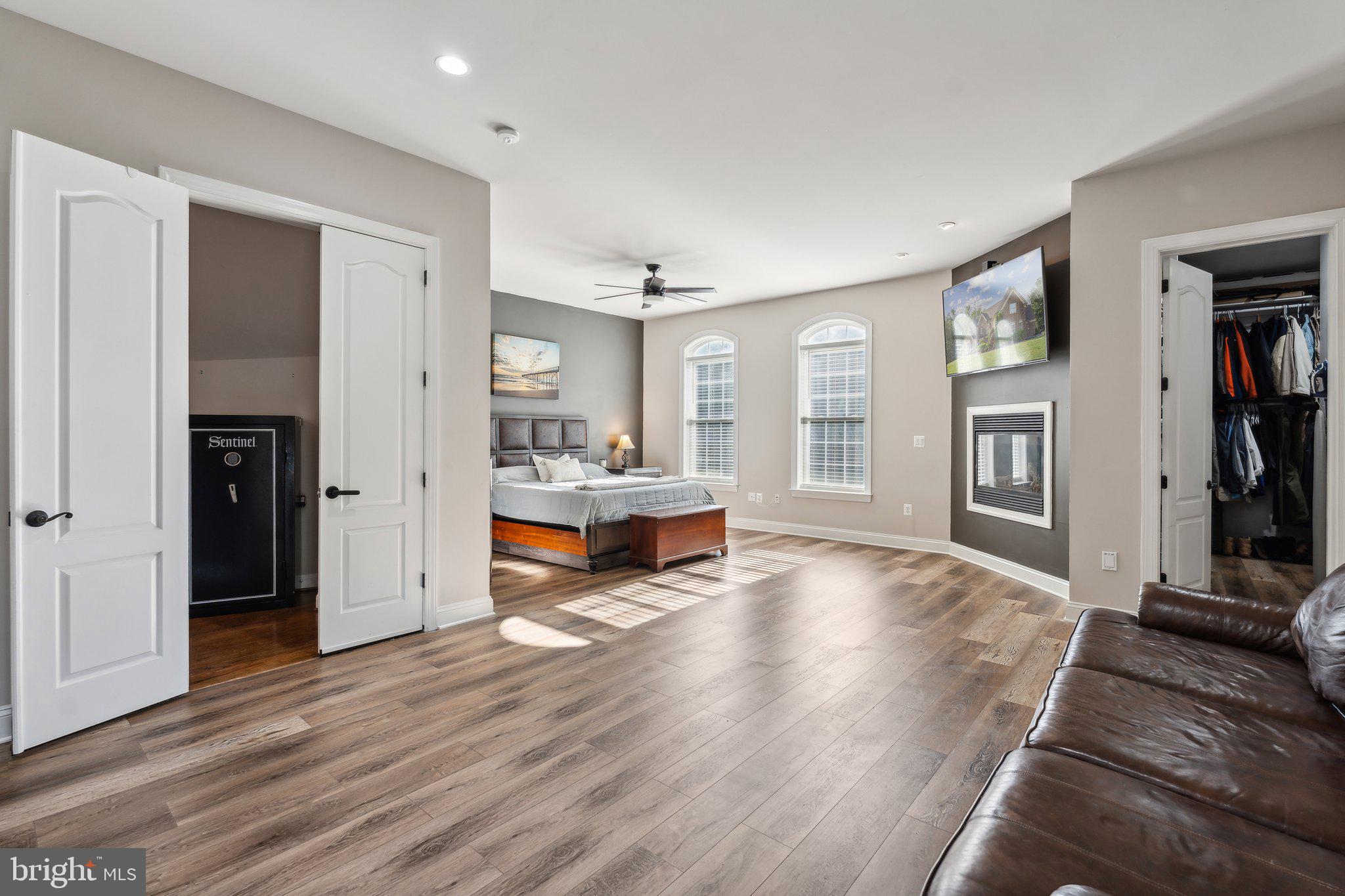 ESTATES OF HARTWOOD - Residential