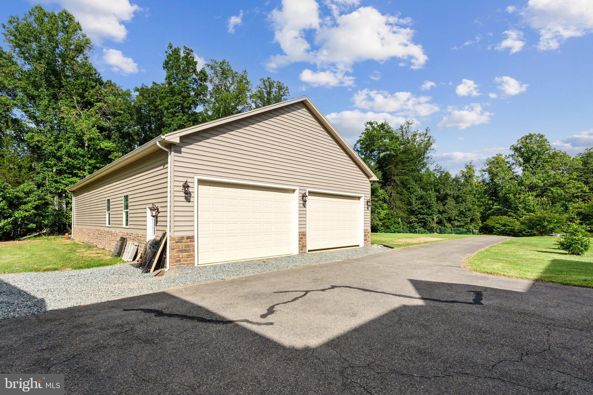 ESTATES OF HARTWOOD - Residential