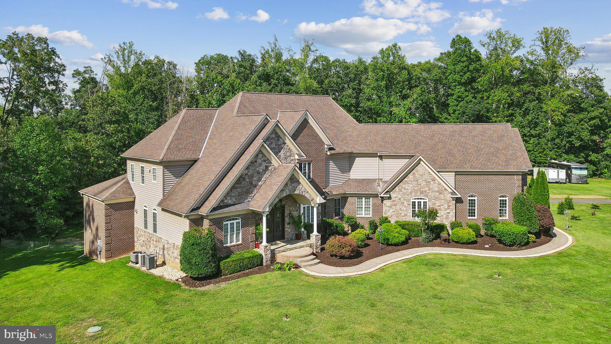 ESTATES OF HARTWOOD - Residential