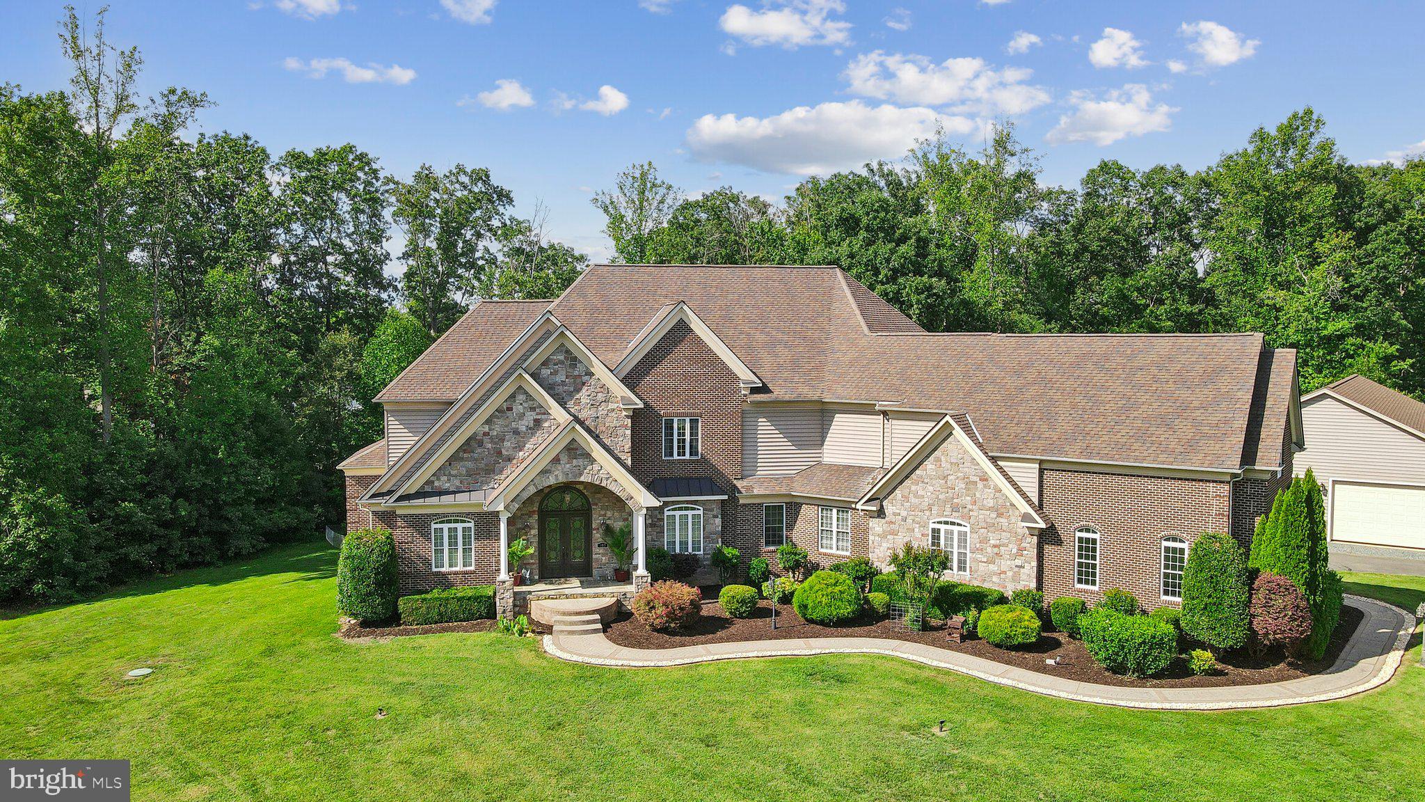 ESTATES OF HARTWOOD - Residential