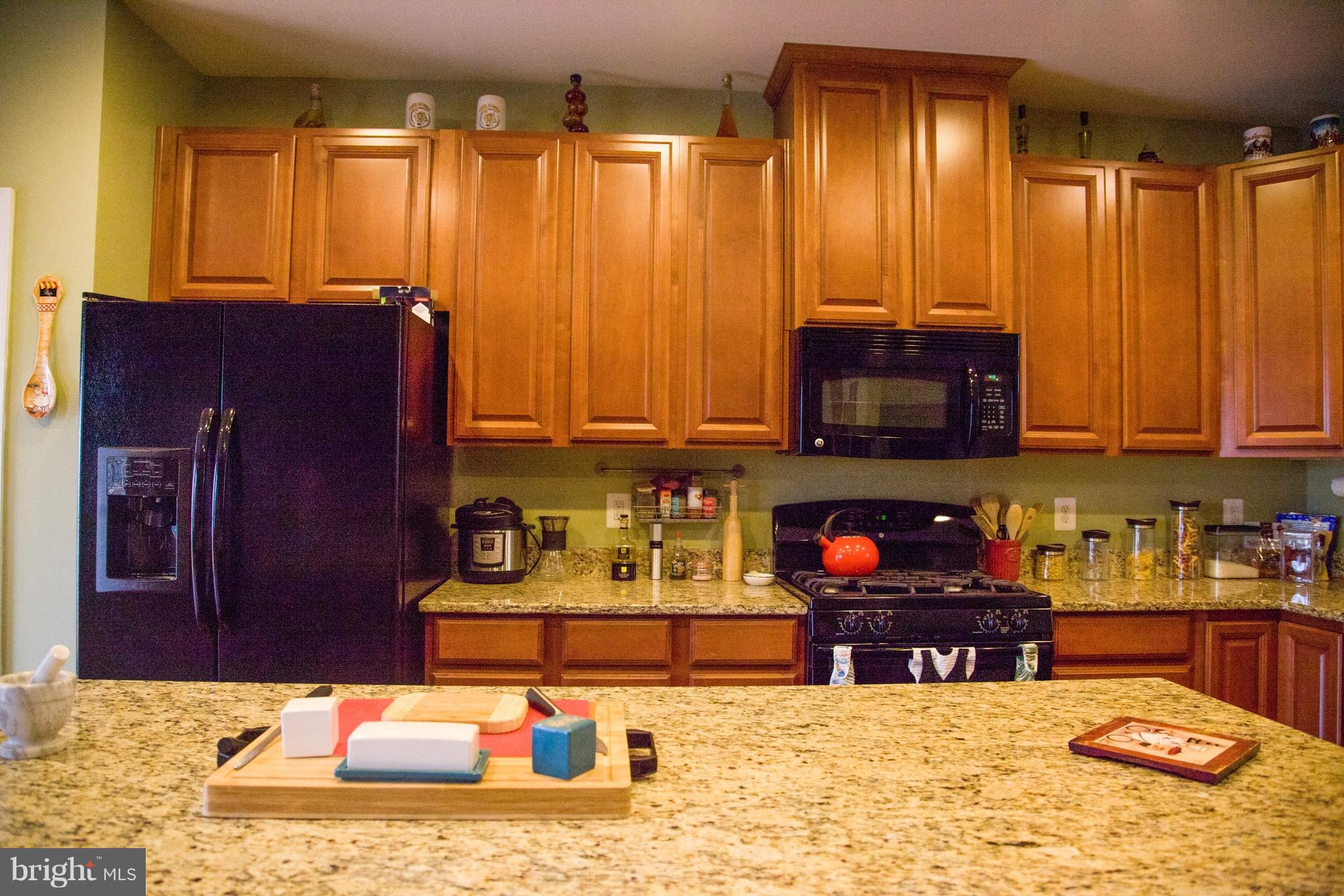 LAFAYETTE CROSSING - Residential