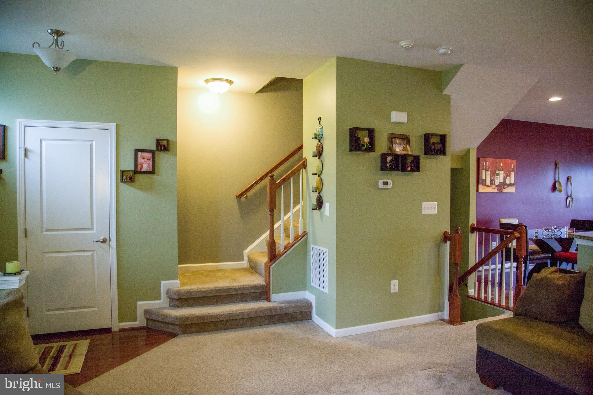 LAFAYETTE CROSSING - Residential