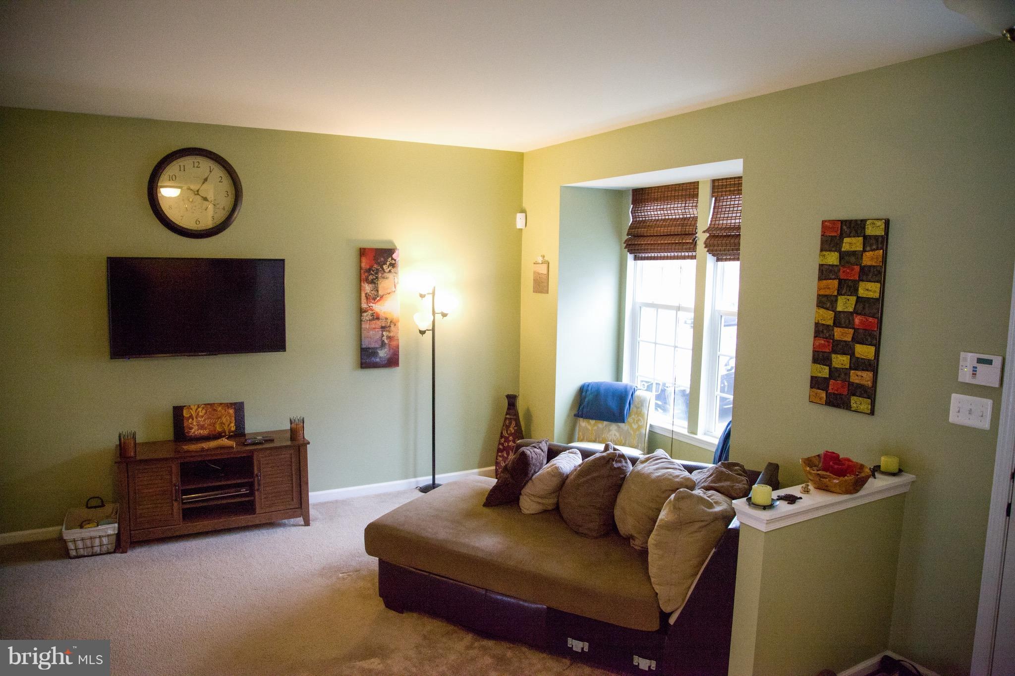 LAFAYETTE CROSSING - Residential