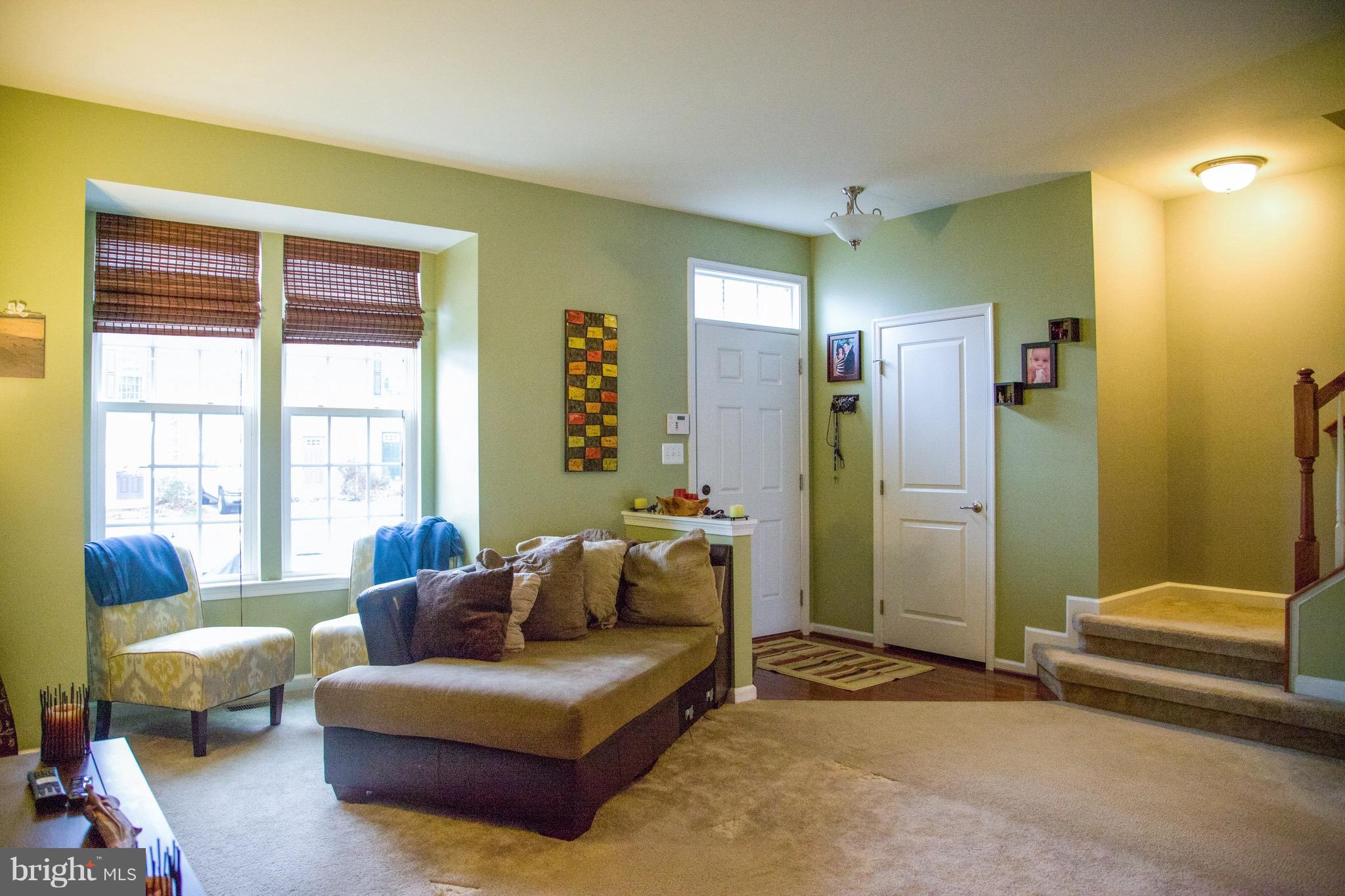 LAFAYETTE CROSSING - Residential