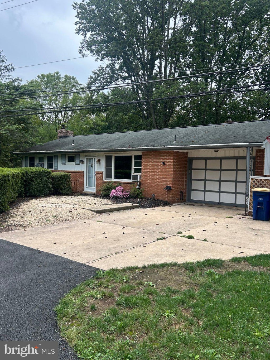 Photo of 945 Lewisberry Road, LEWISBERRY, PA 17339 (MLS # PAYK2111960)