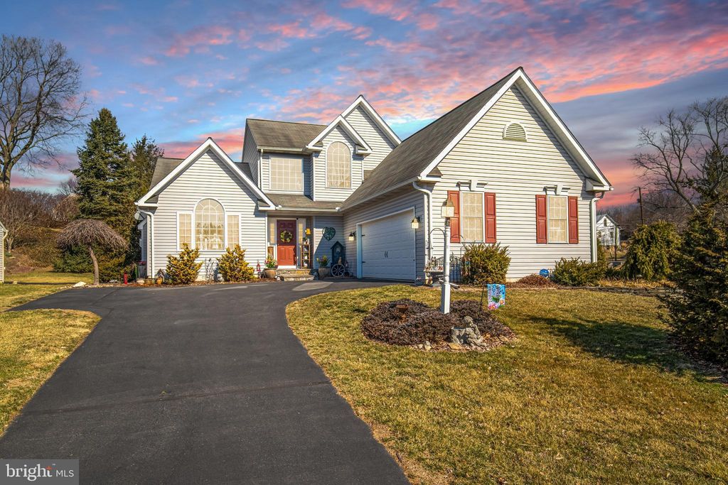 Photo of 3601 Wildflower Lane, MOUNTVILLE, PA 17554 (MLS # PALA2064926)