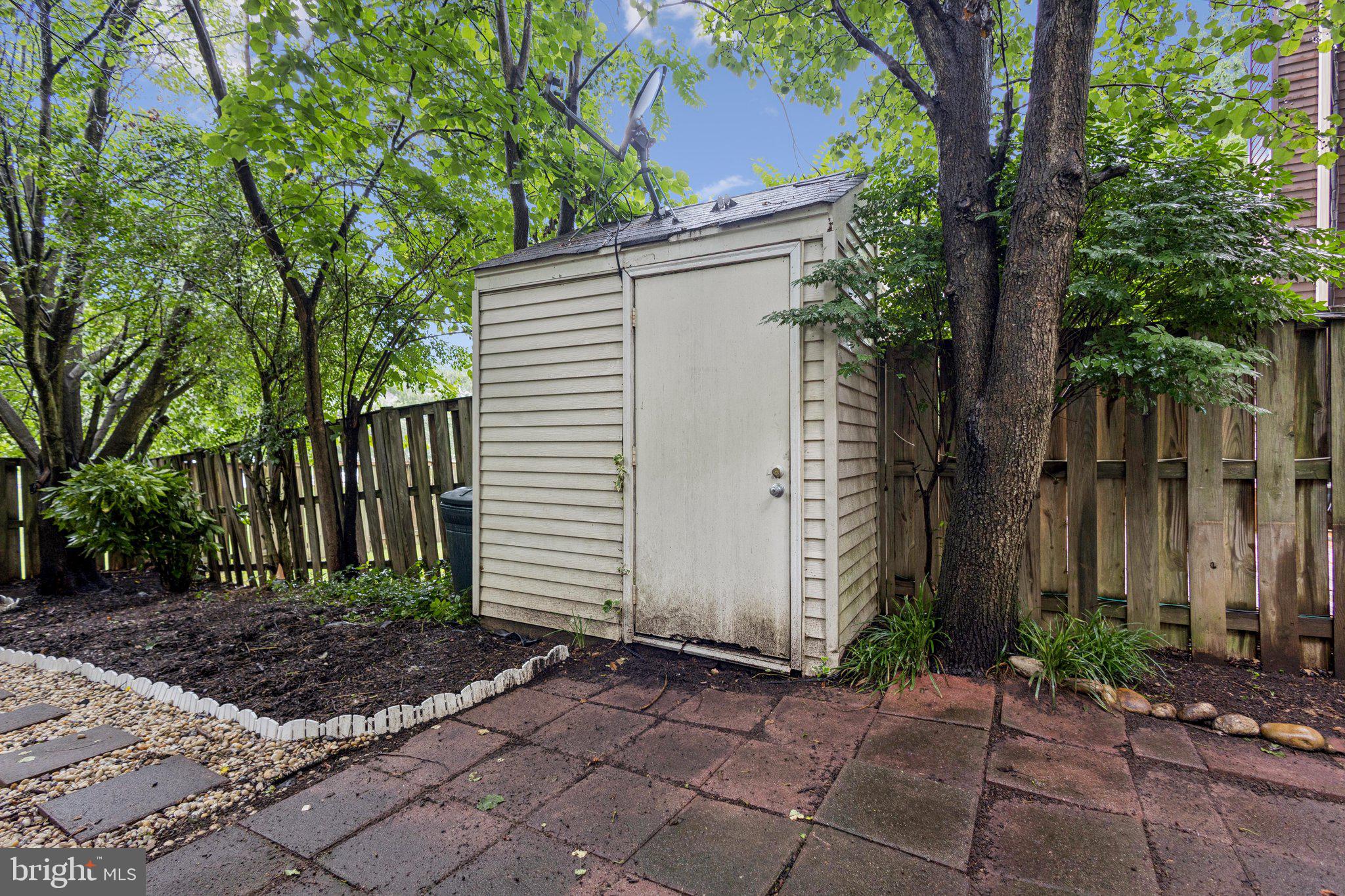 ALEXANDRIA - Residential