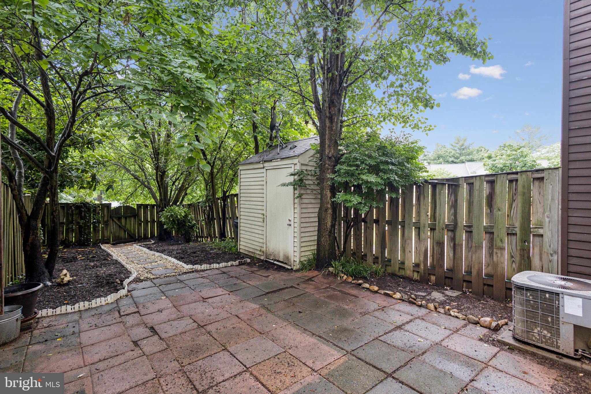 ALEXANDRIA - Residential