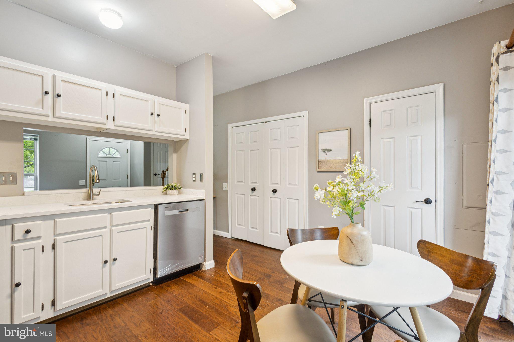 ALEXANDRIA - Residential