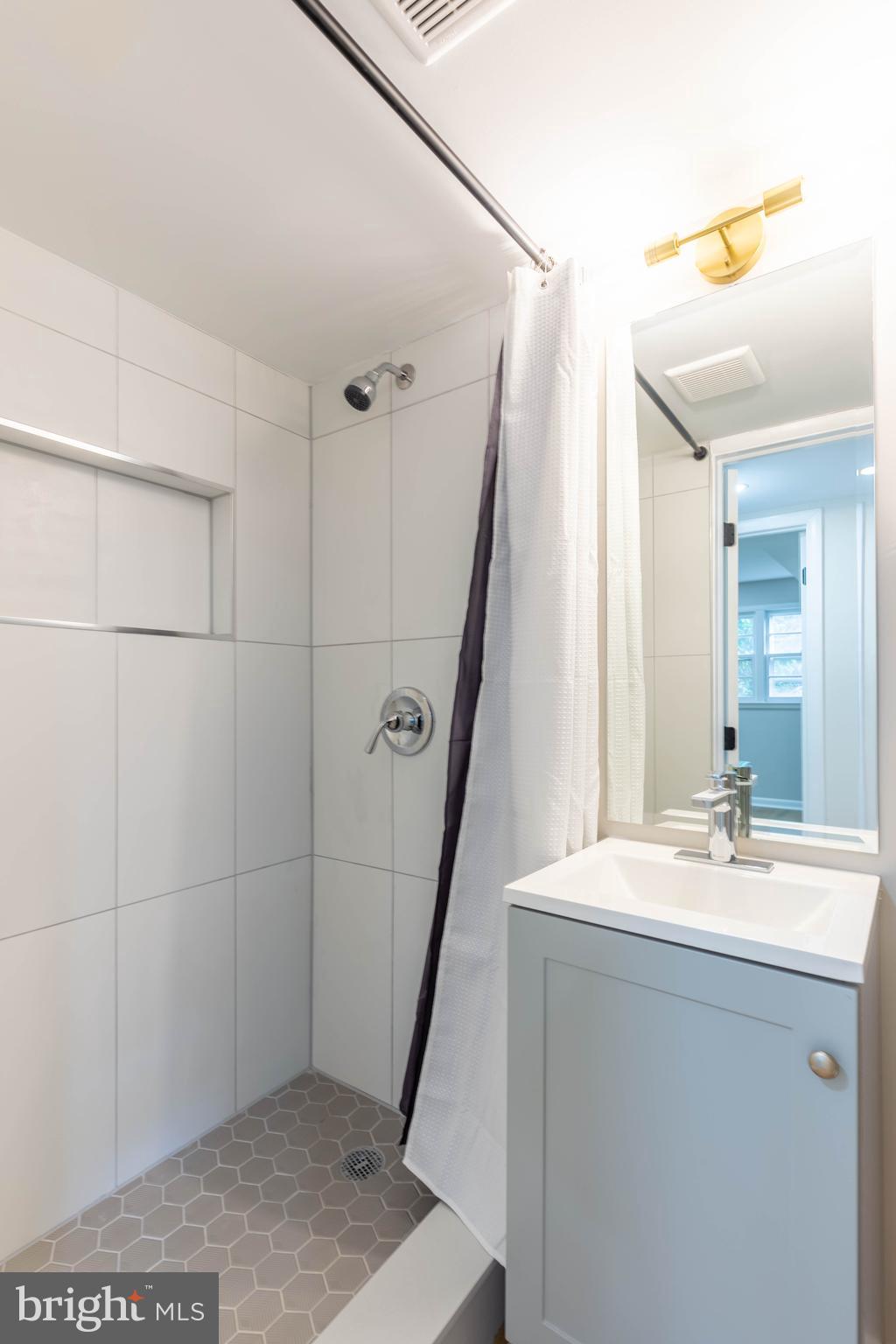 SPRINGBROOK FOREST - Residential Lease