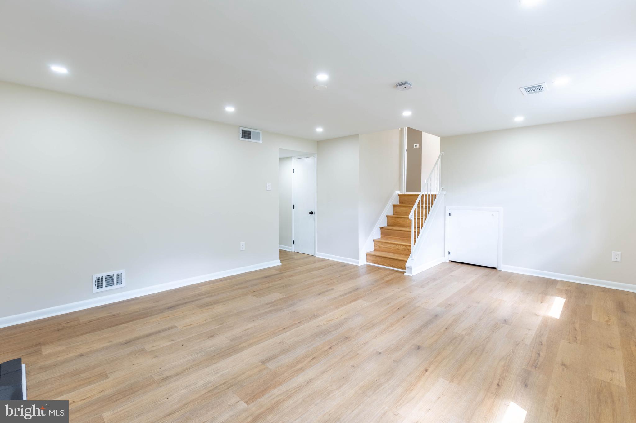 SPRINGBROOK FOREST - Residential Lease