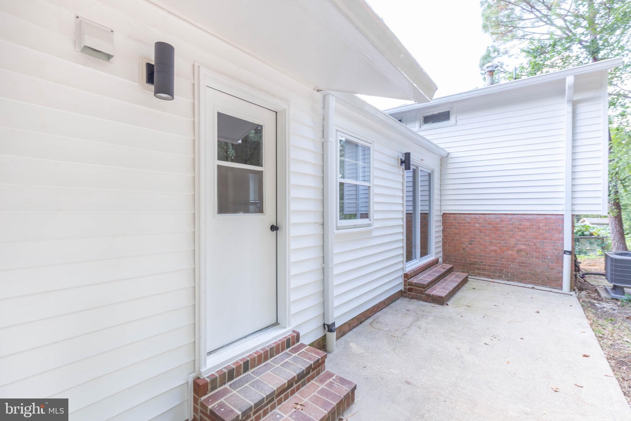 SPRINGBROOK FOREST - Residential Lease