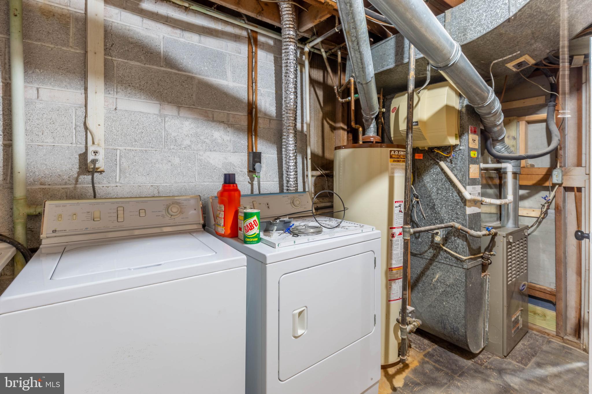 SPRINGBROOK FOREST - Residential Lease