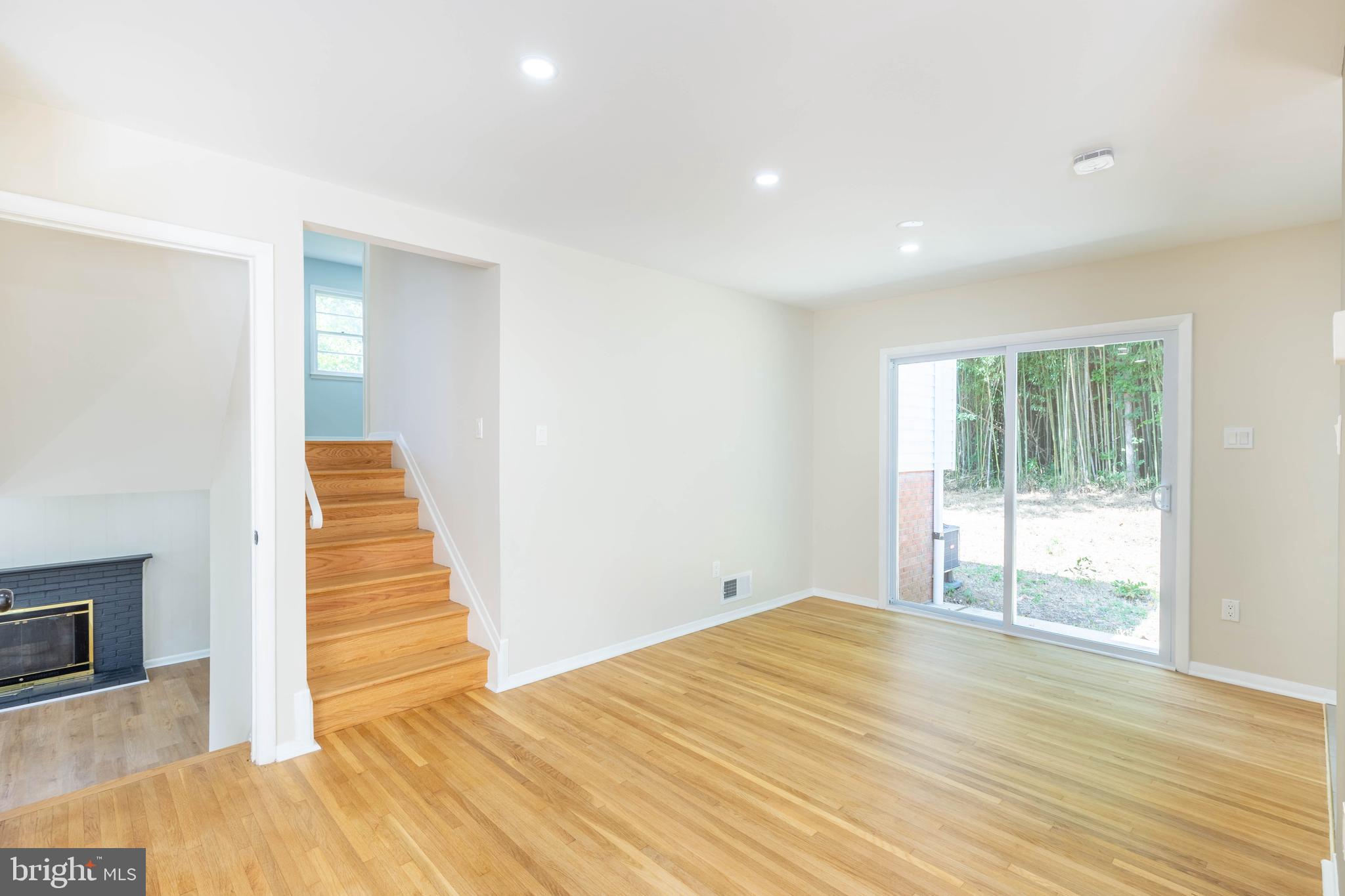 SPRINGBROOK FOREST - Residential Lease