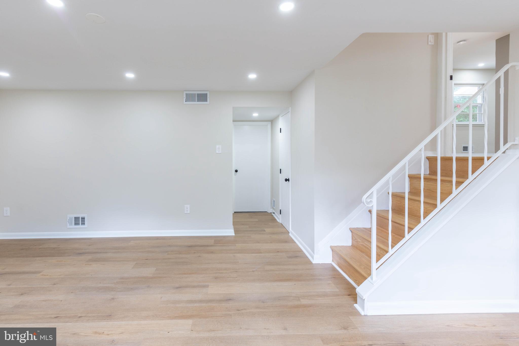 SPRINGBROOK FOREST - Residential Lease