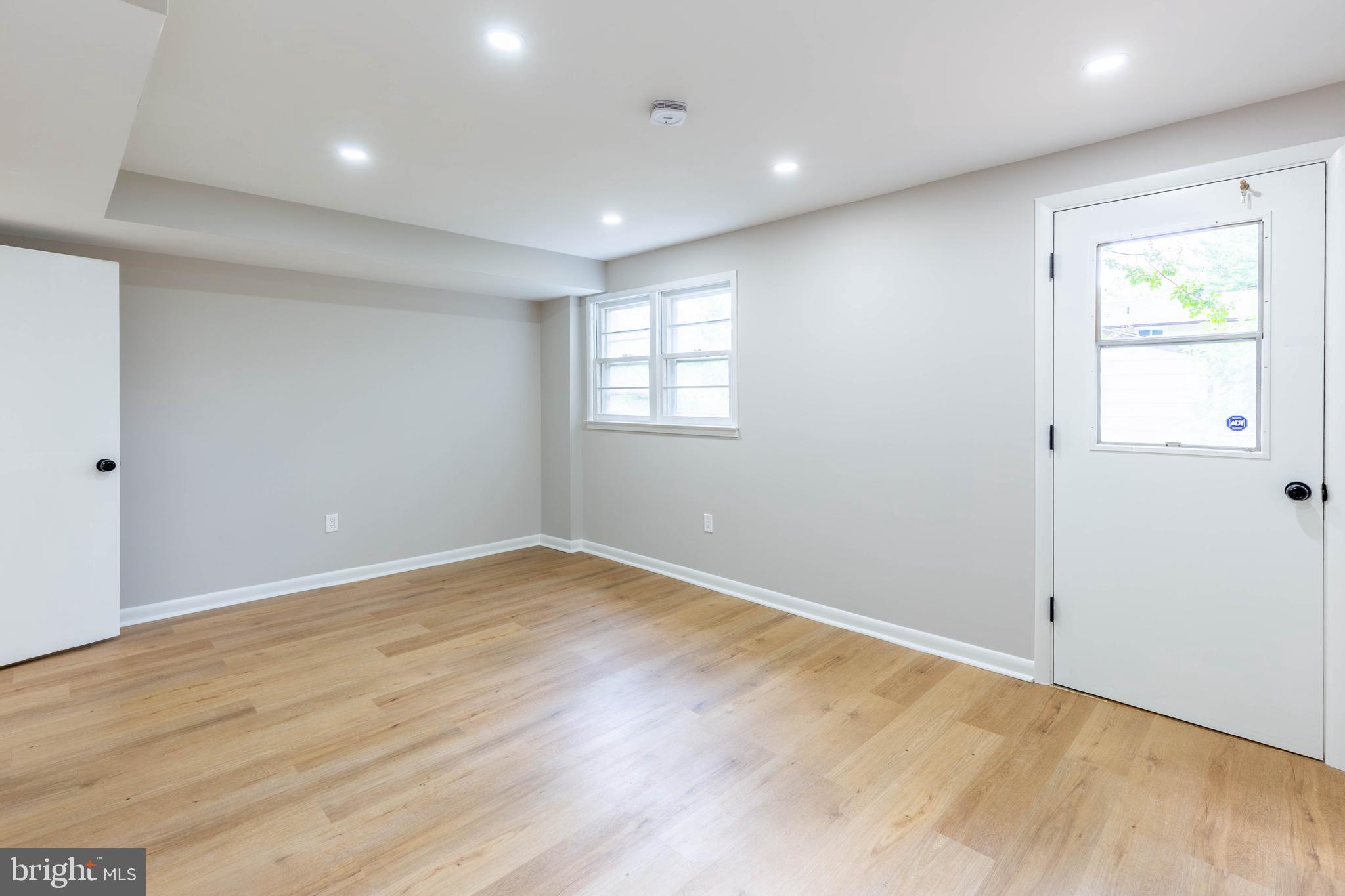 SPRINGBROOK FOREST - Residential Lease