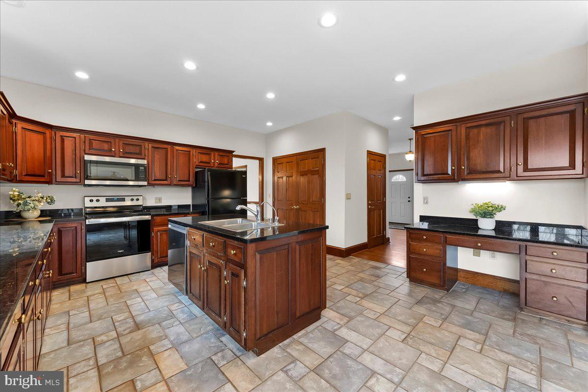 AVON GROVE - Residential