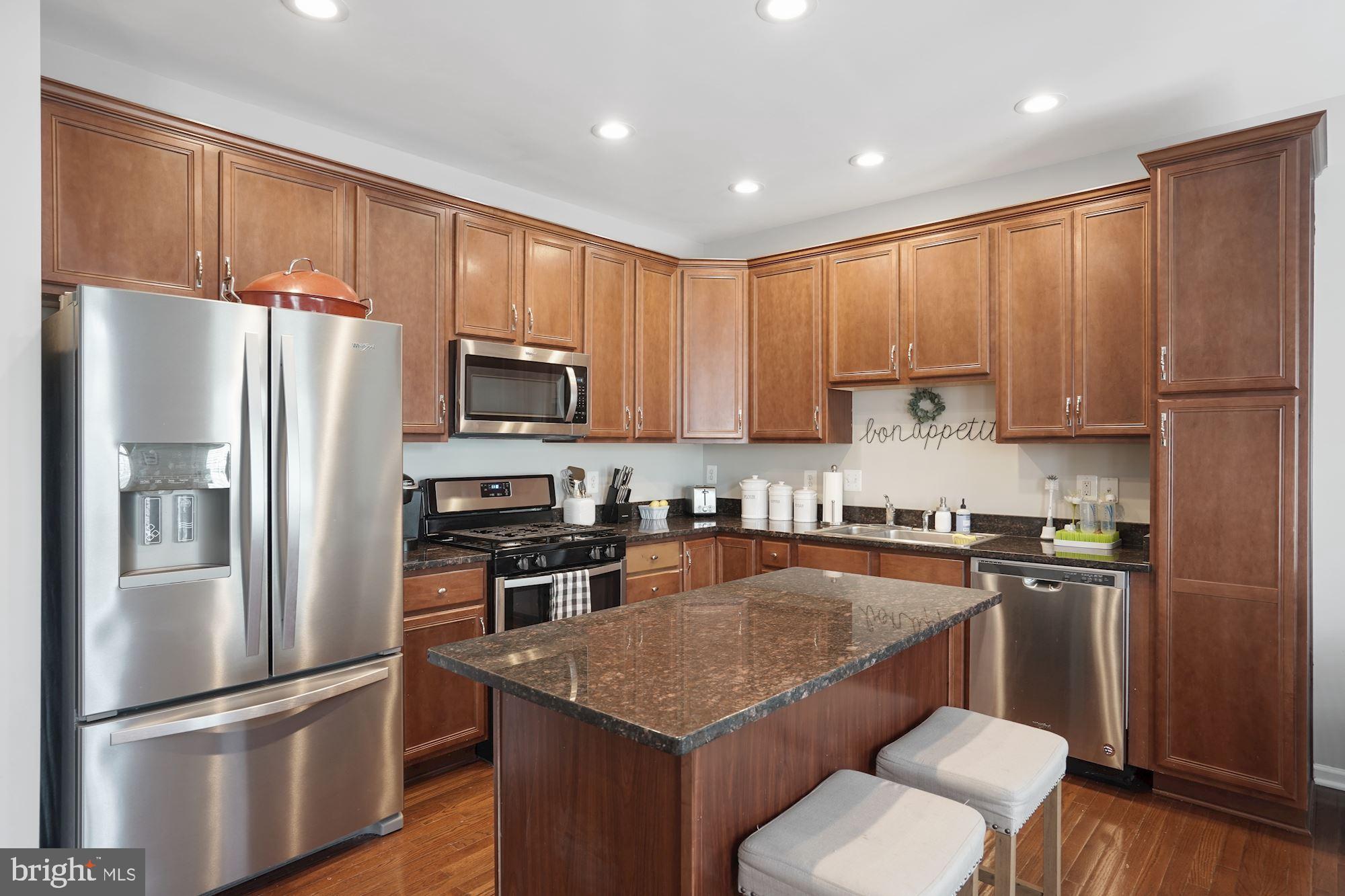 BELMONT COUNTRY CLUB - Residential