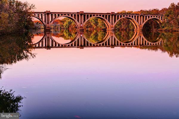 MAURY COMMONS - Residential
