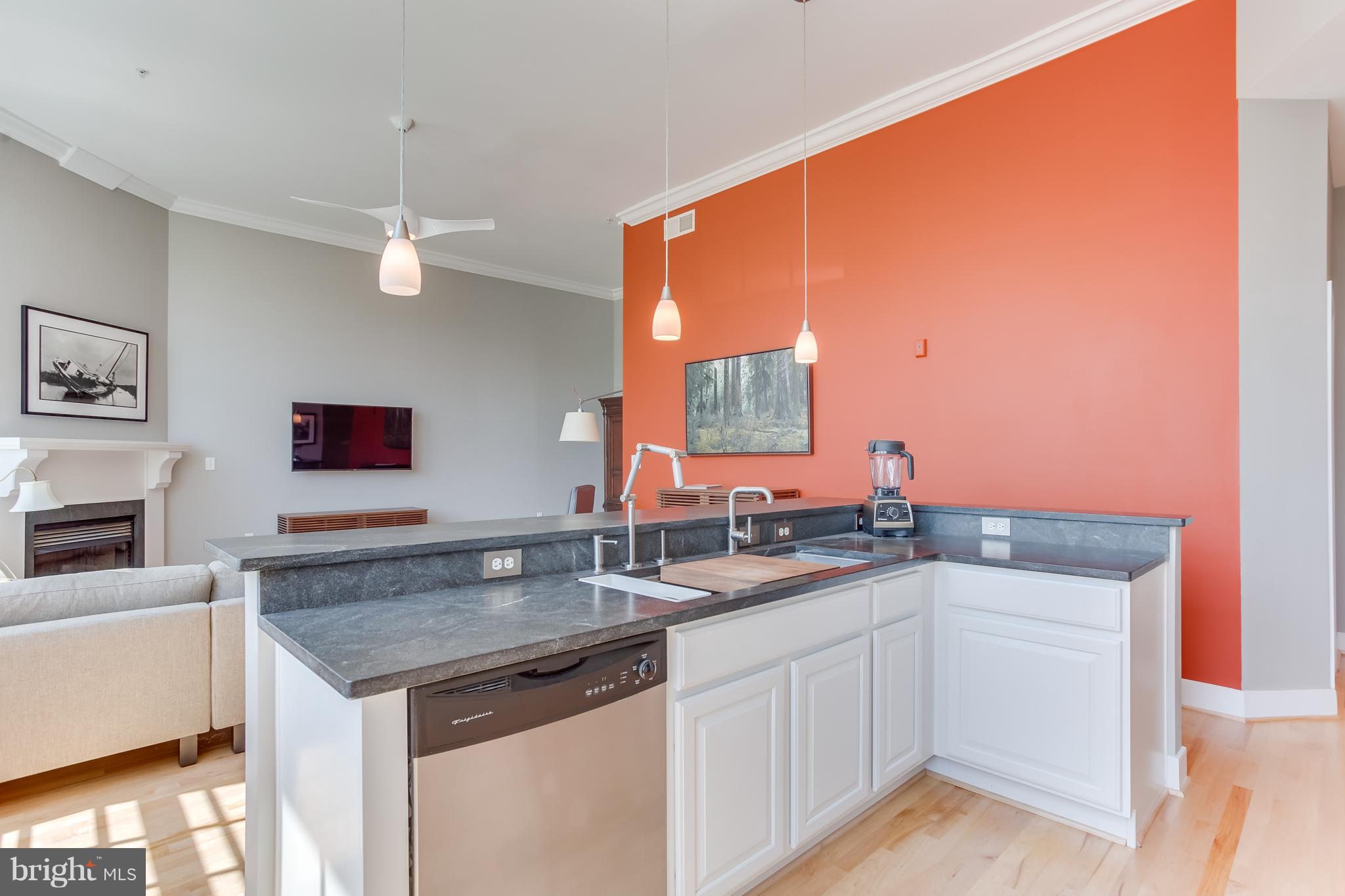 MAURY COMMONS - Residential