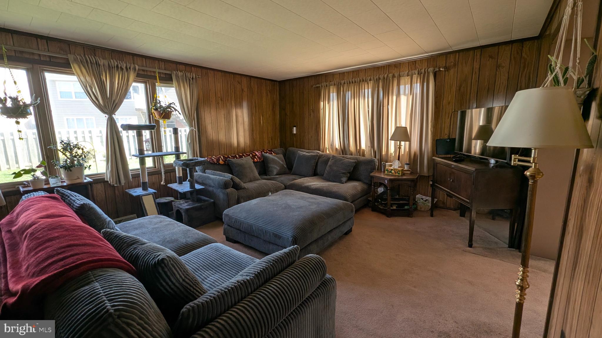 RIDLEY FARMS - Residential