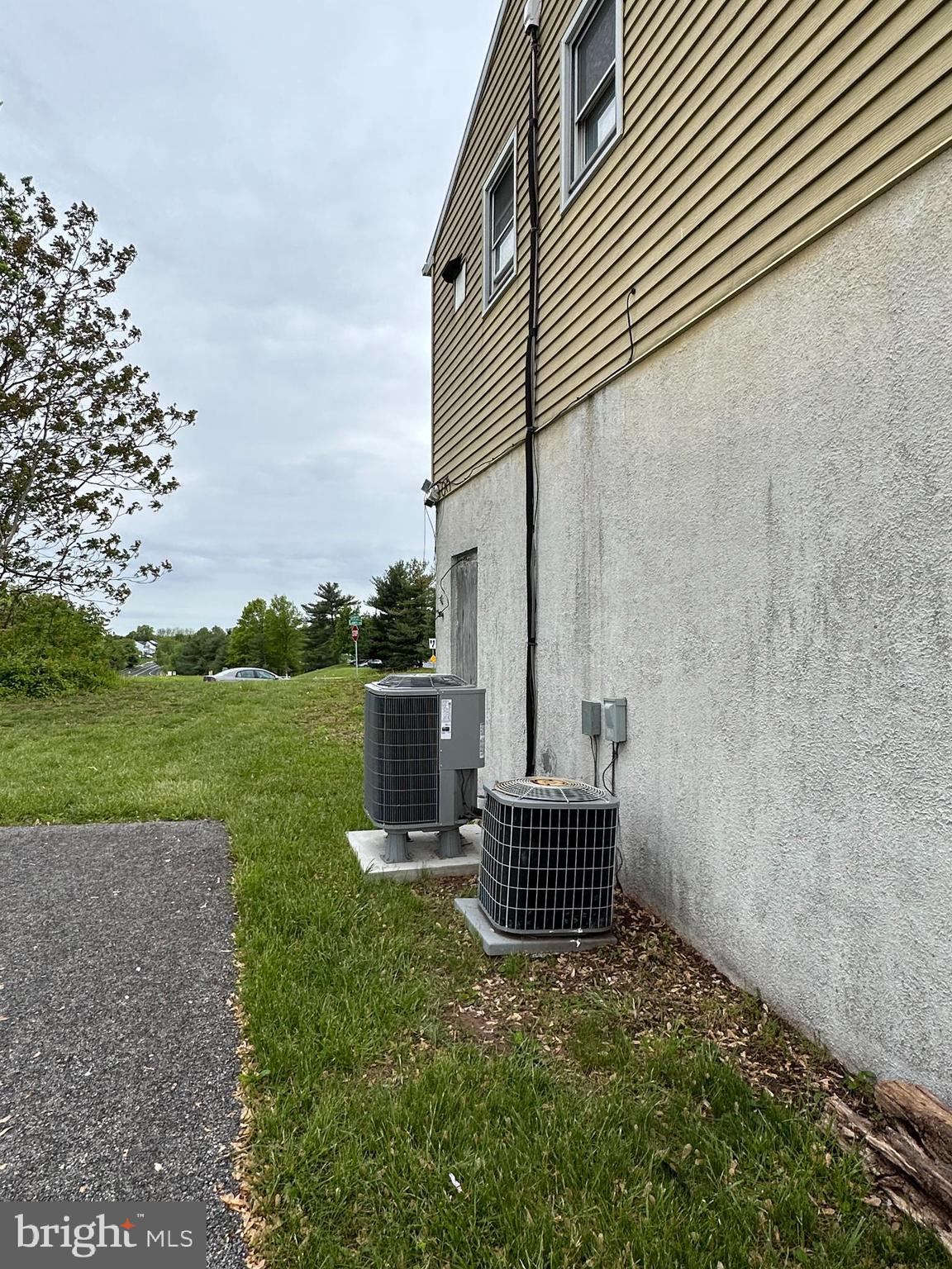 NONE AVAILABLE - Commercial Lease