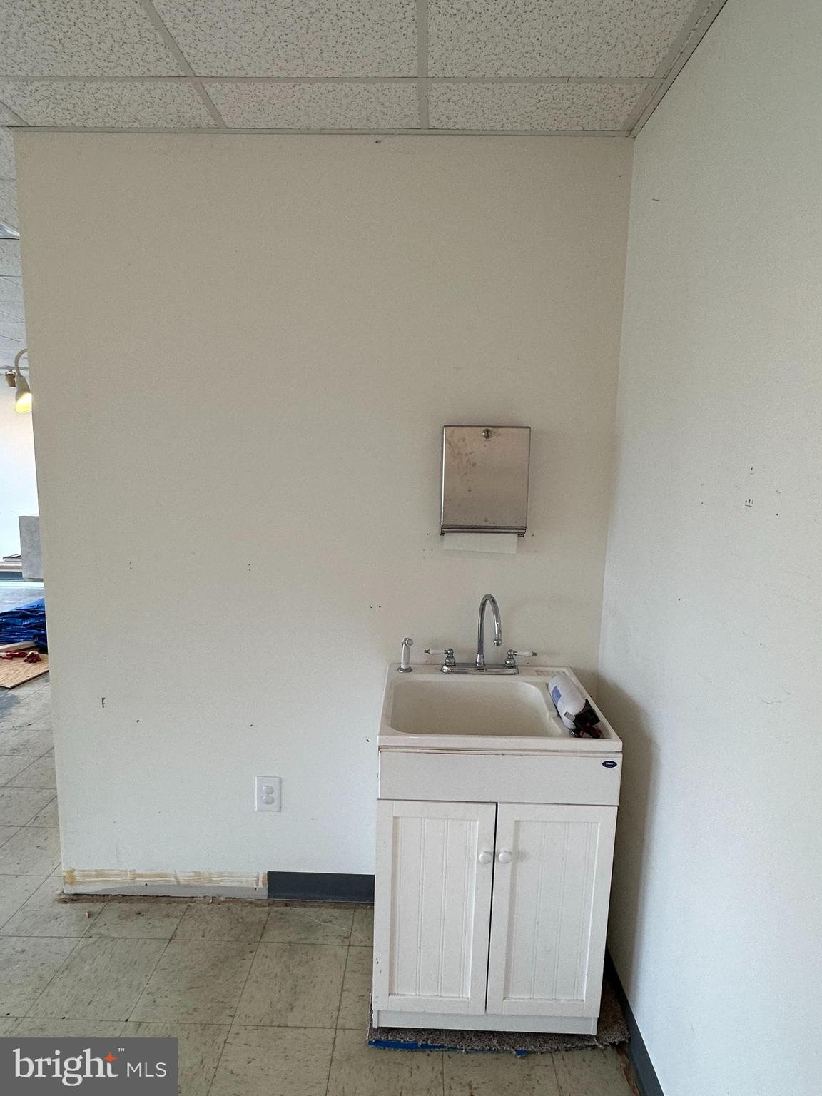 NONE AVAILABLE - Commercial Lease