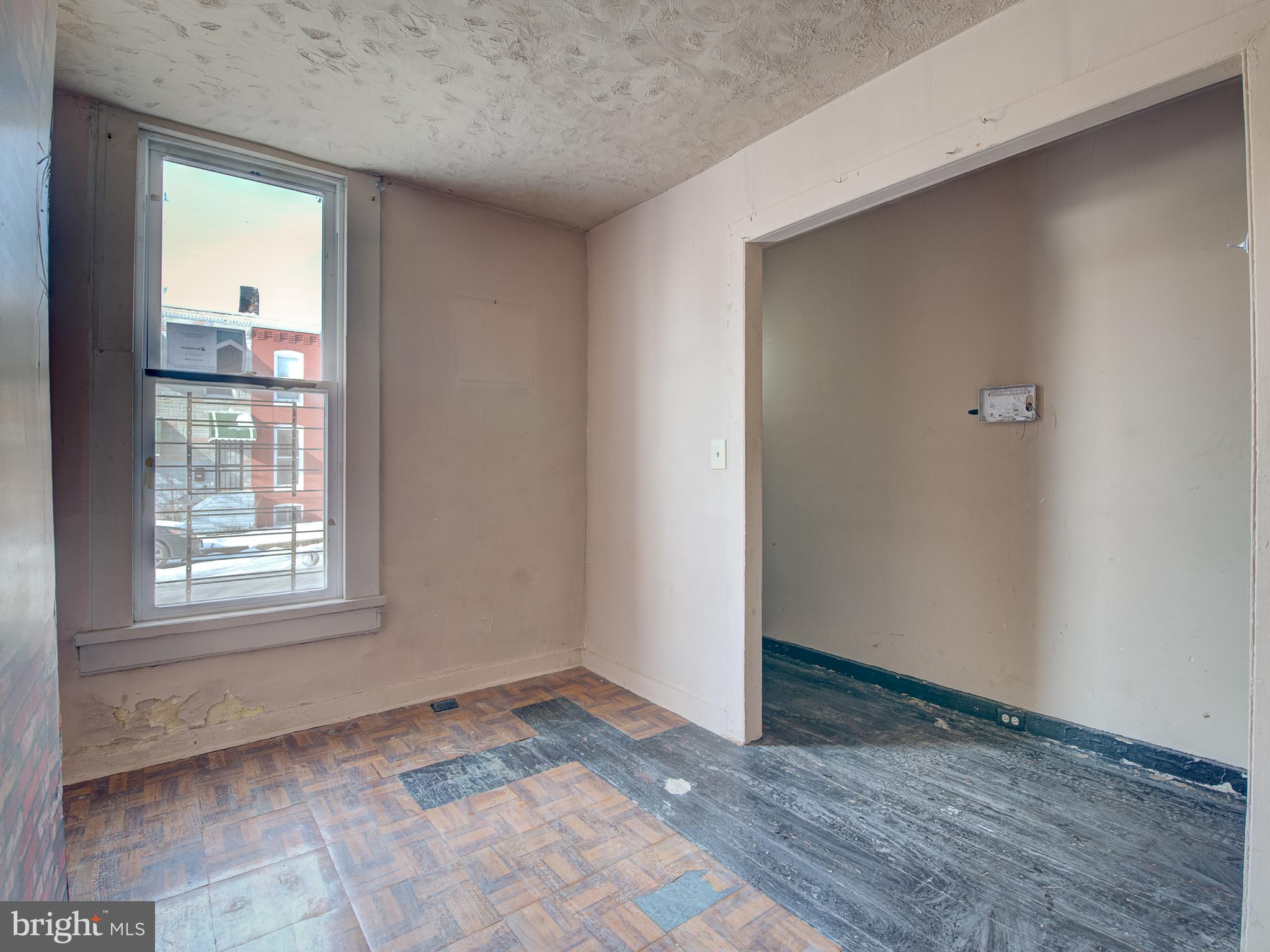 SANDTOWN-WINCHESTER - Residential