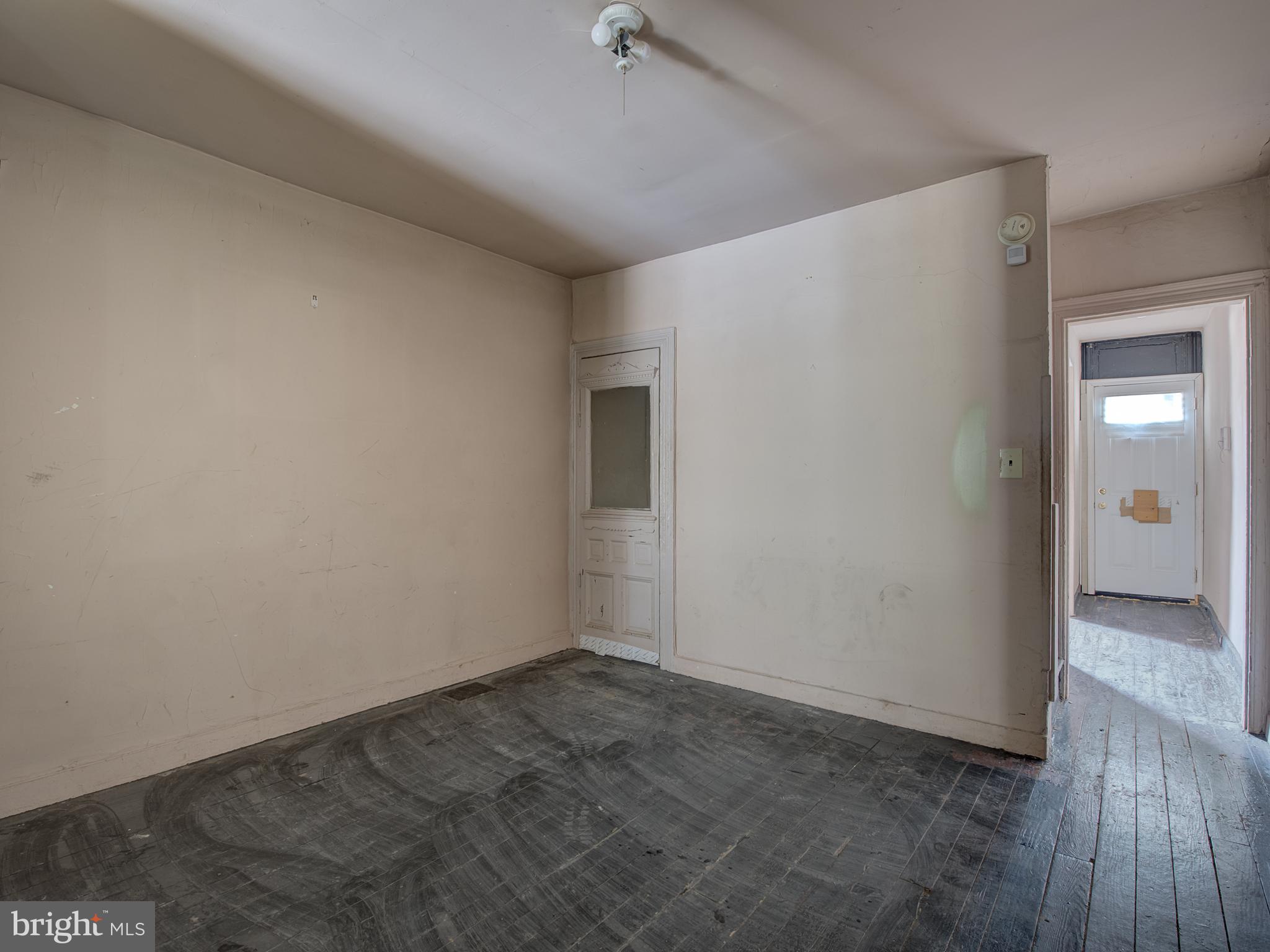 SANDTOWN-WINCHESTER - Residential