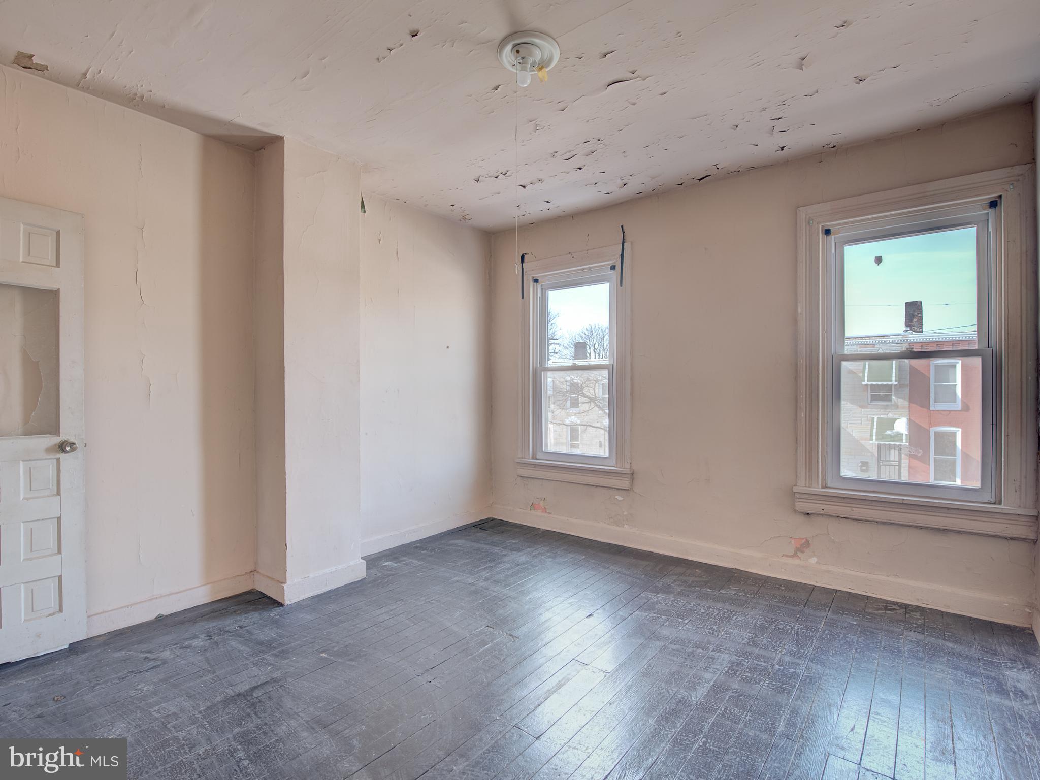 SANDTOWN-WINCHESTER - Residential