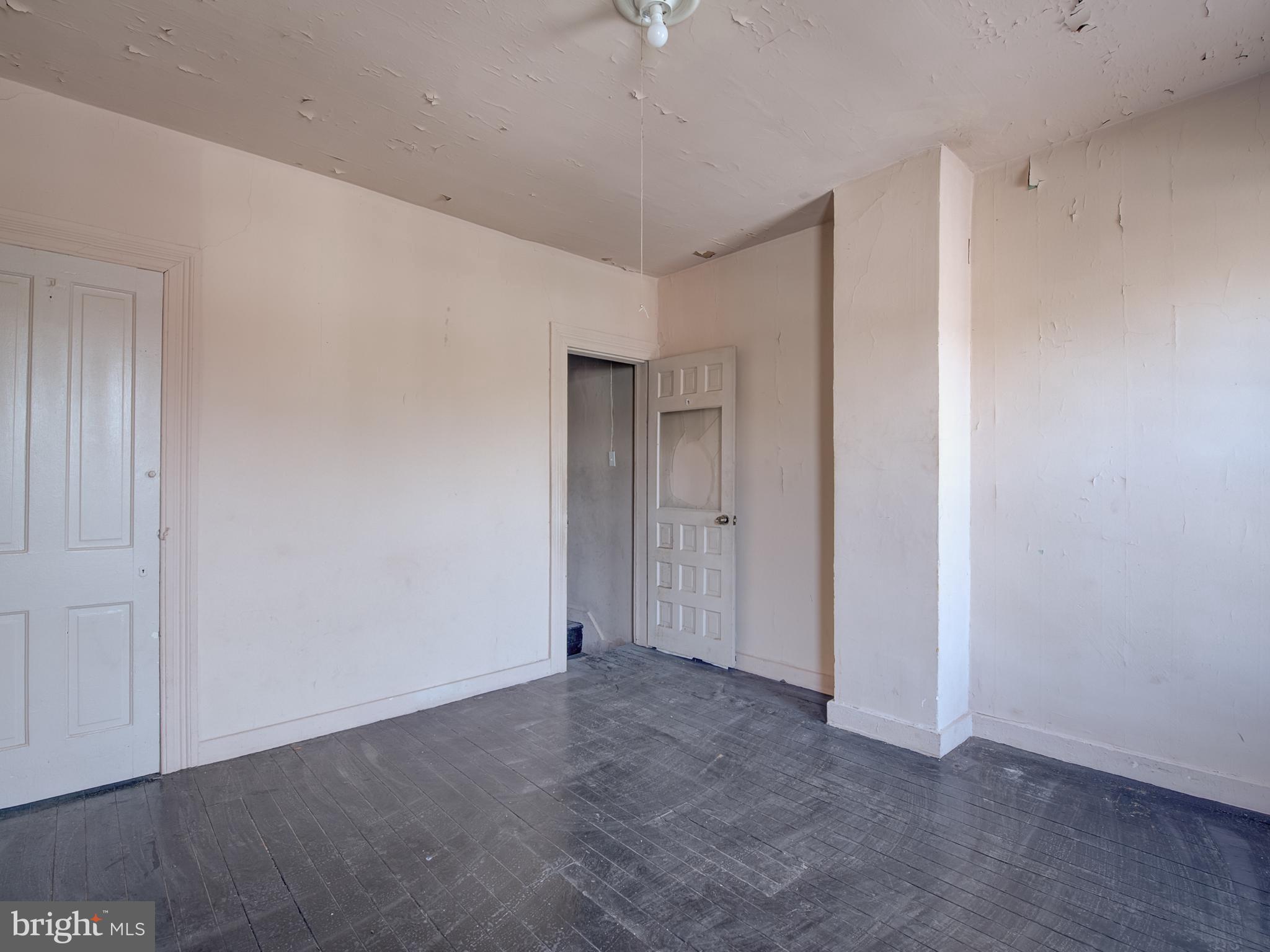 SANDTOWN-WINCHESTER - Residential