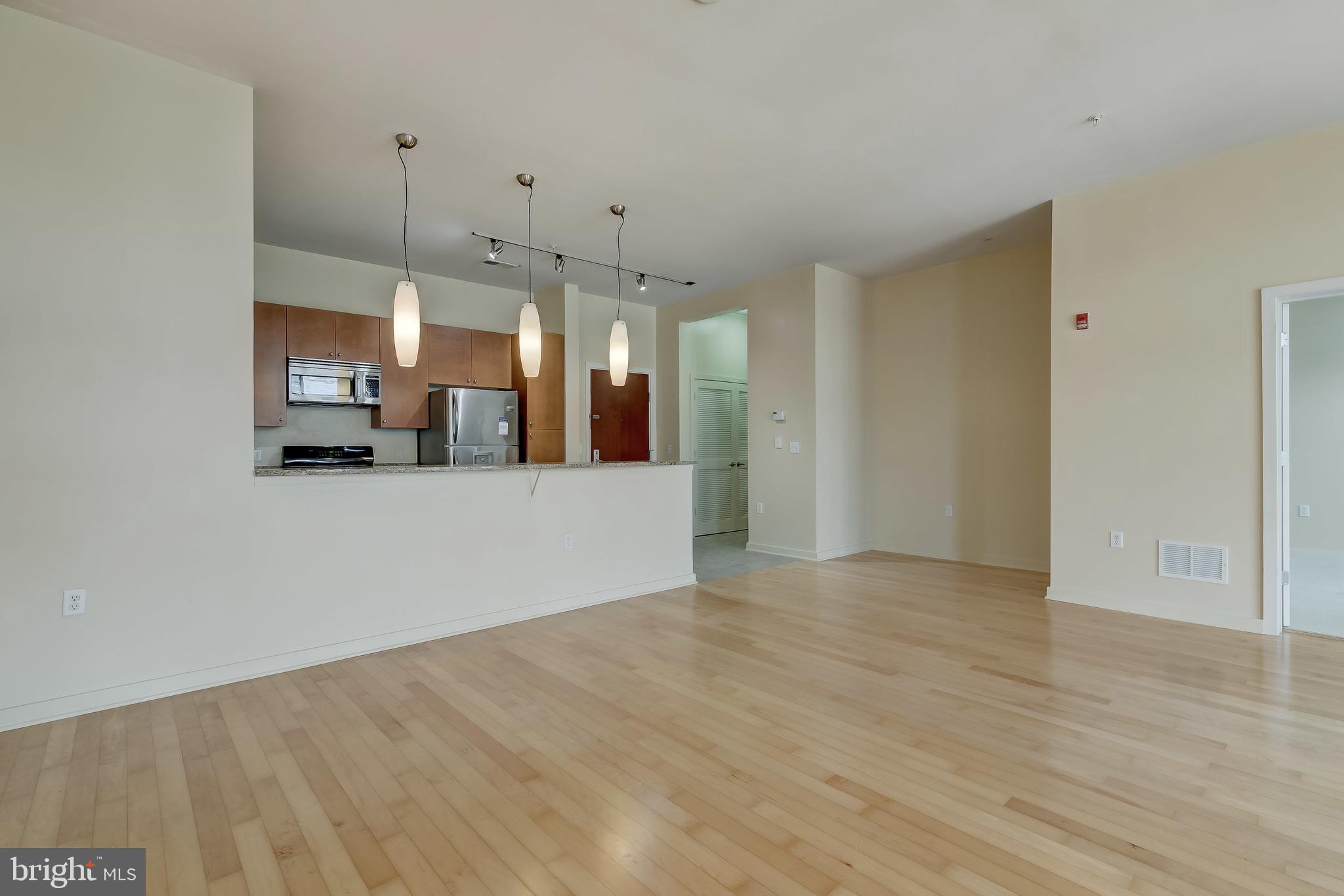 MOUNT VERNON PLACE HISTORIC DISTRICT - Residential Lease