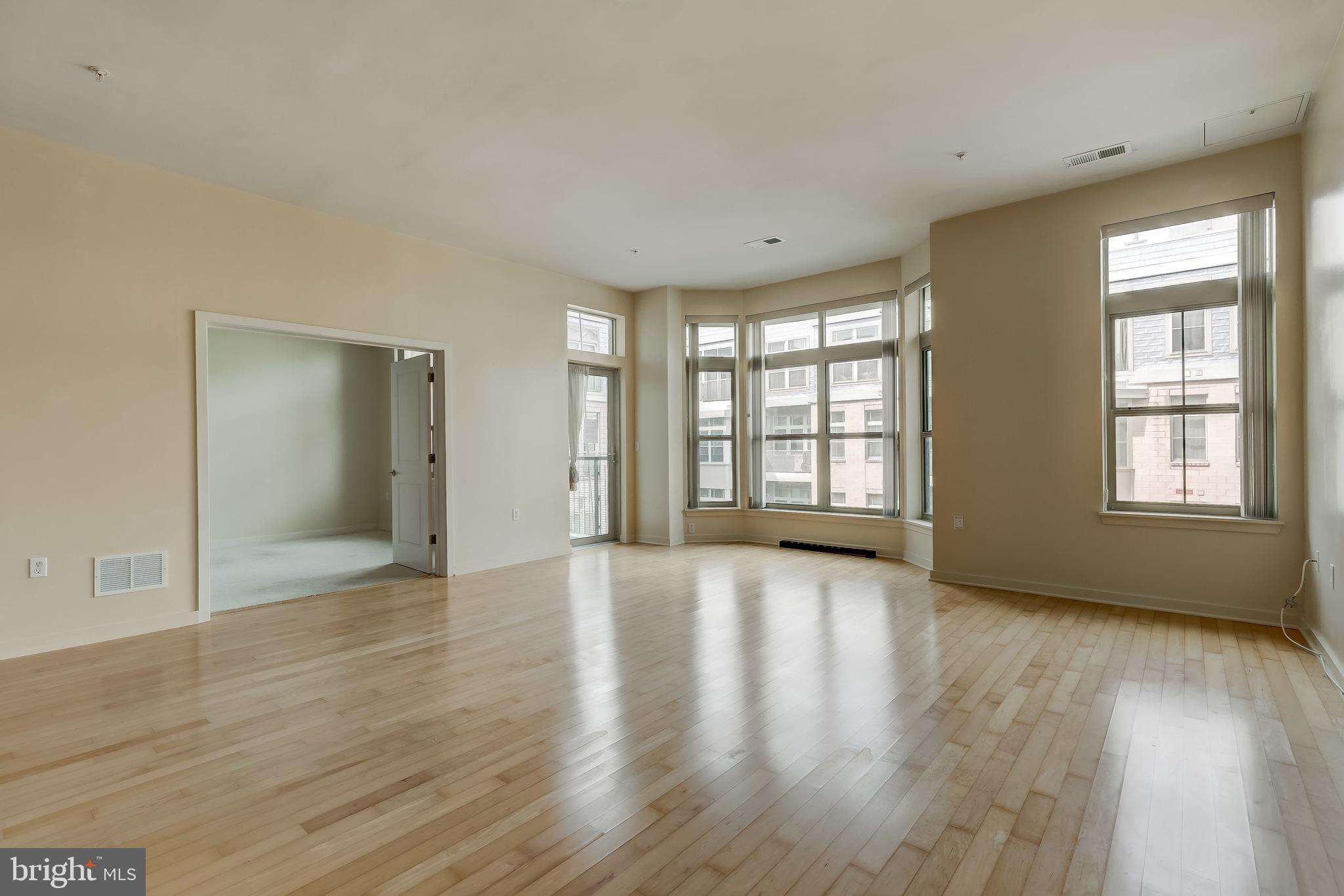 MOUNT VERNON PLACE HISTORIC DISTRICT - Residential Lease