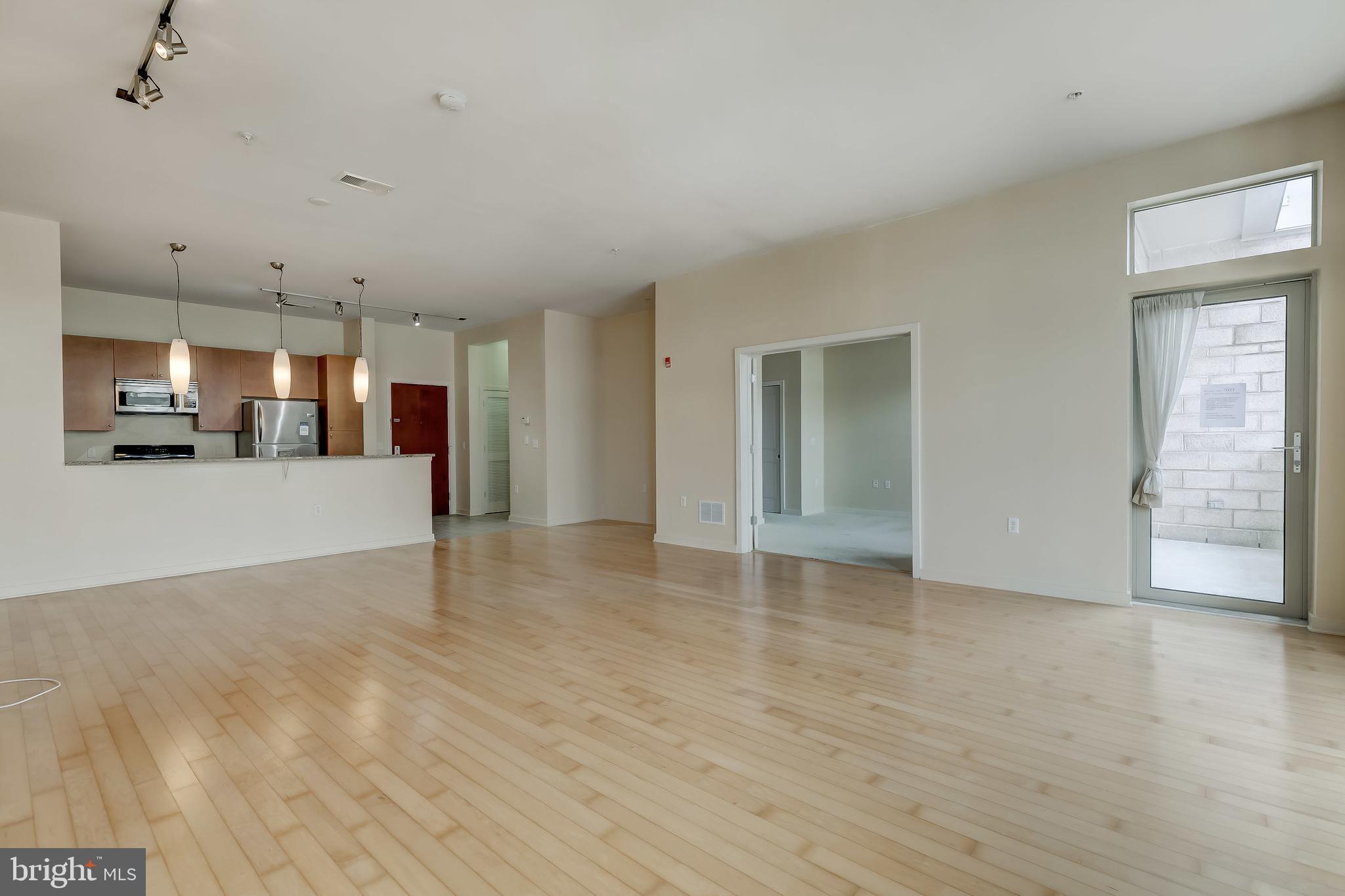 MOUNT VERNON PLACE HISTORIC DISTRICT - Residential Lease
