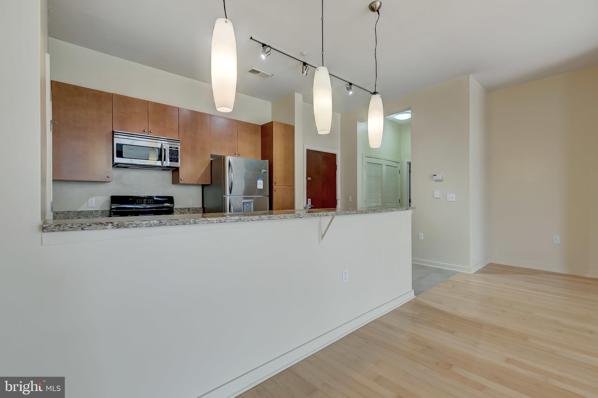 MOUNT VERNON PLACE HISTORIC DISTRICT - Residential Lease