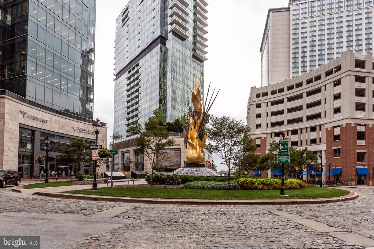 MOUNT VERNON PLACE HISTORIC DISTRICT - Residential Lease