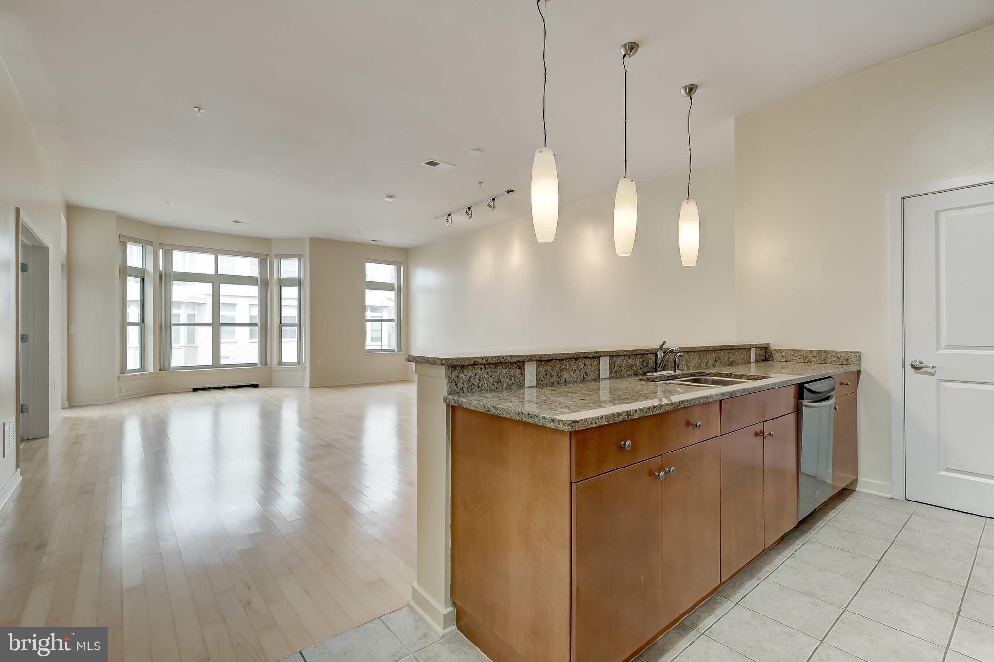 MOUNT VERNON PLACE HISTORIC DISTRICT - Residential Lease