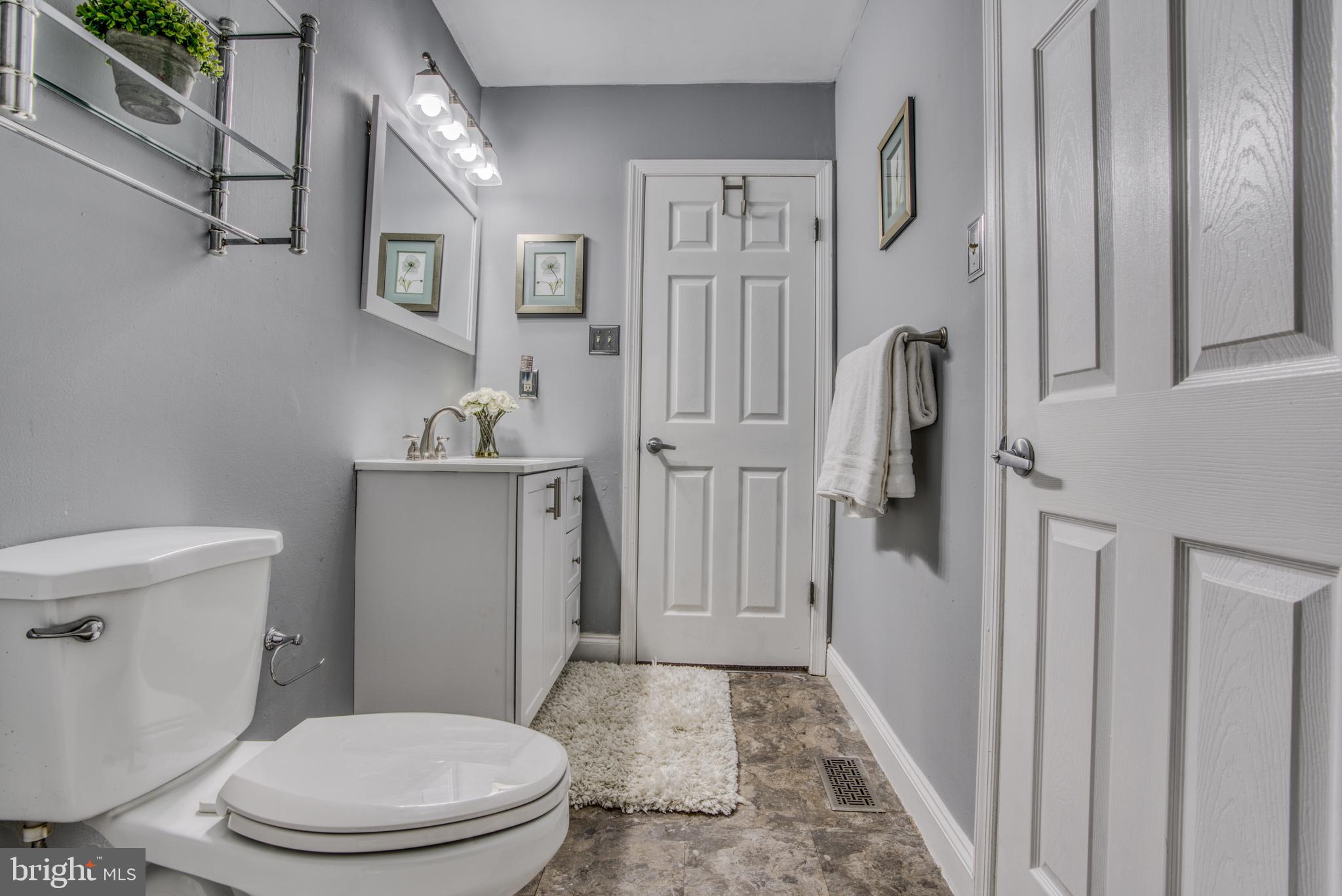 PERRY HALL - Residential