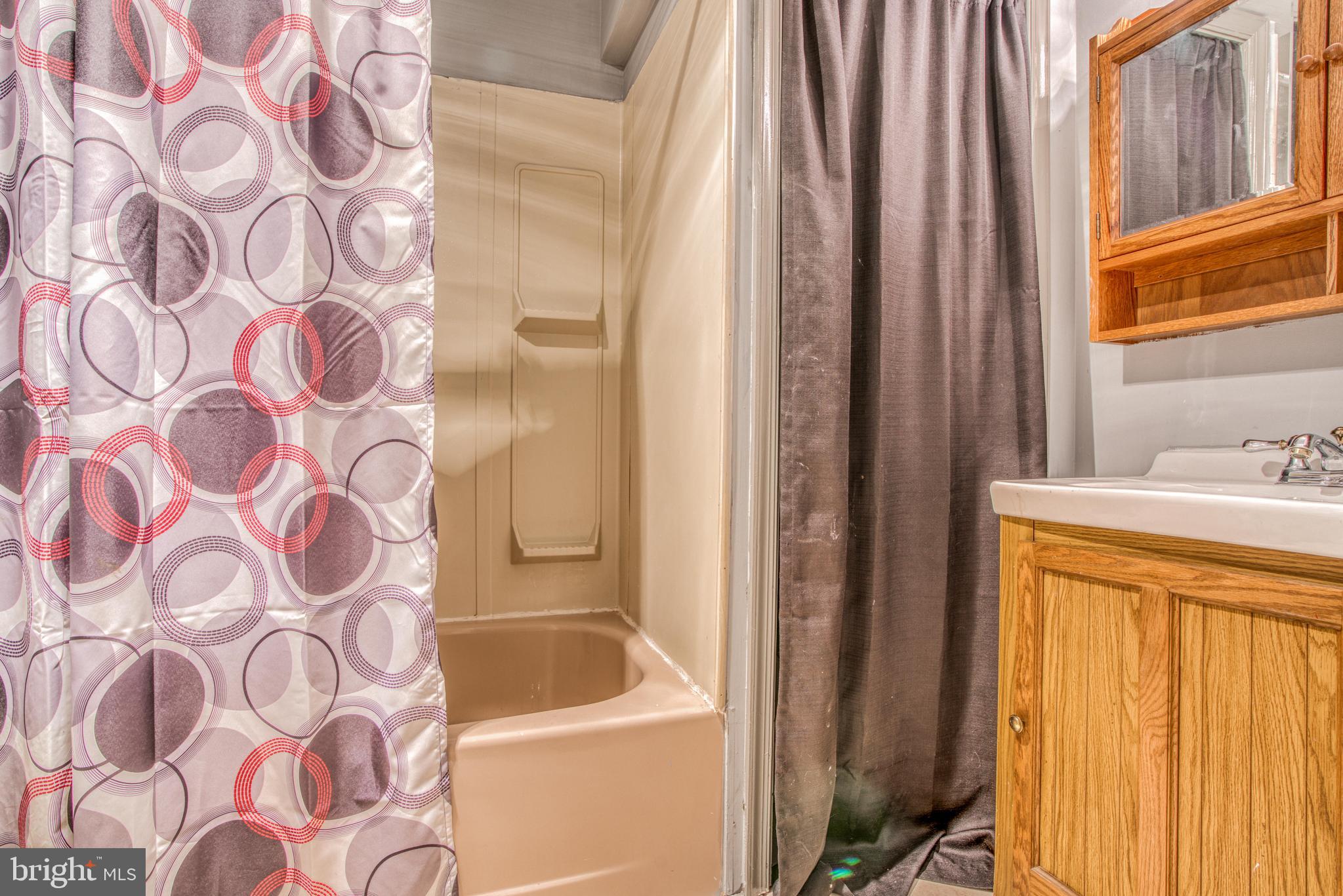 PERRY HALL - Residential