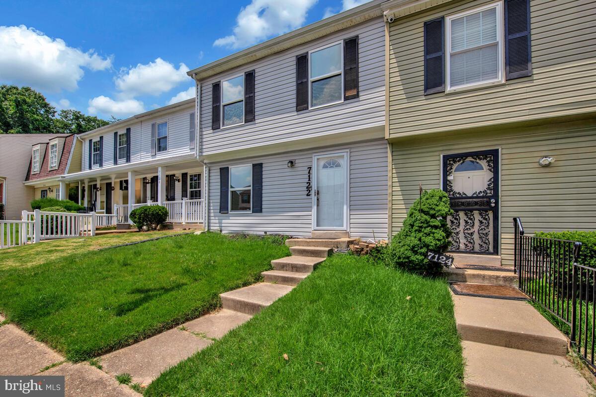 7122 MARBURY COURT