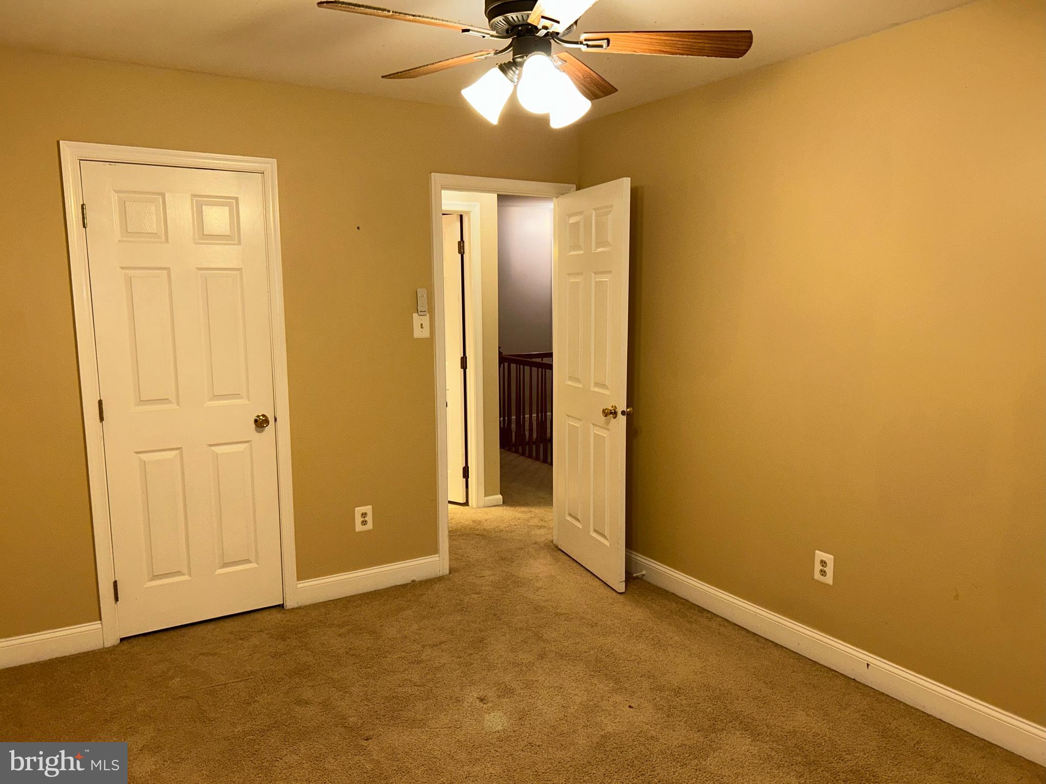 PINE TREE RIDGE - Residential Lease