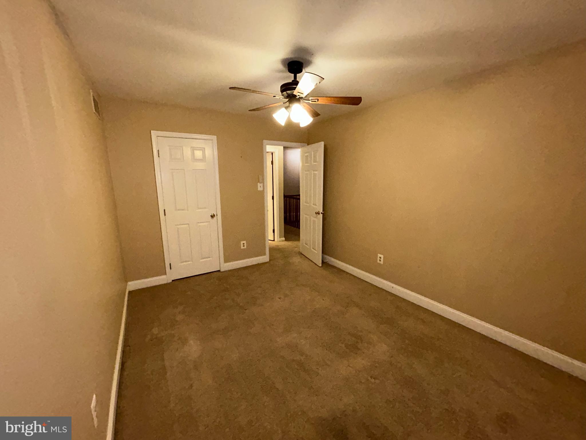 PINE TREE RIDGE - Residential Lease