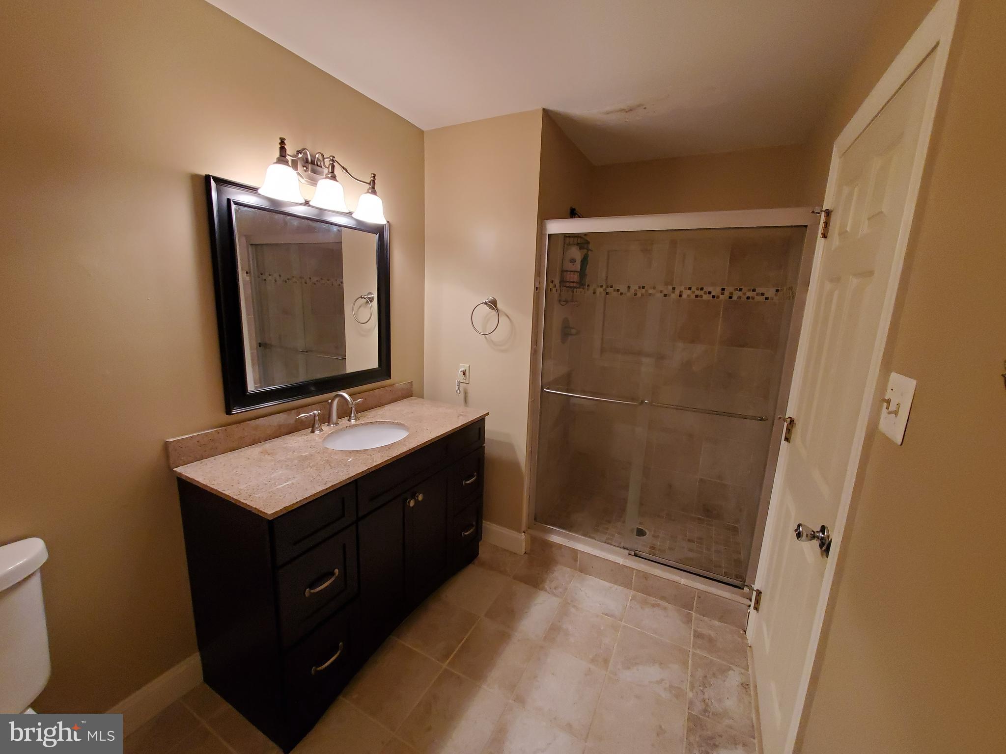 PINE TREE RIDGE - Residential Lease