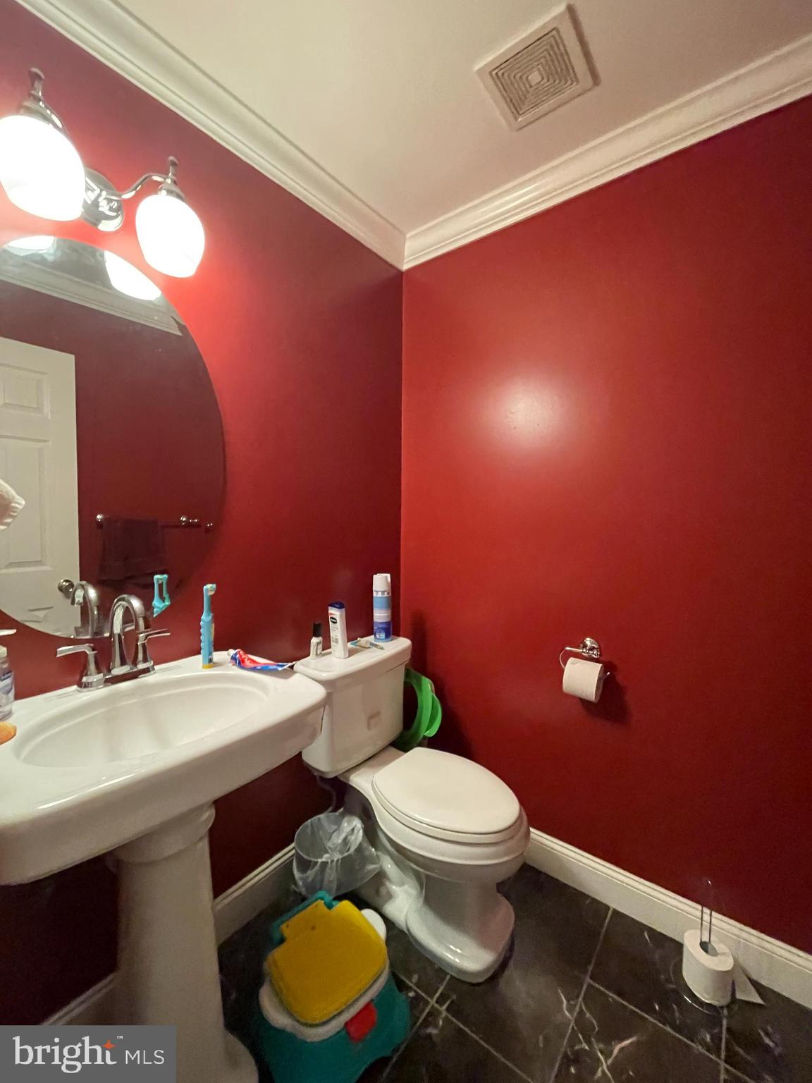 PINE TREE RIDGE - Residential Lease