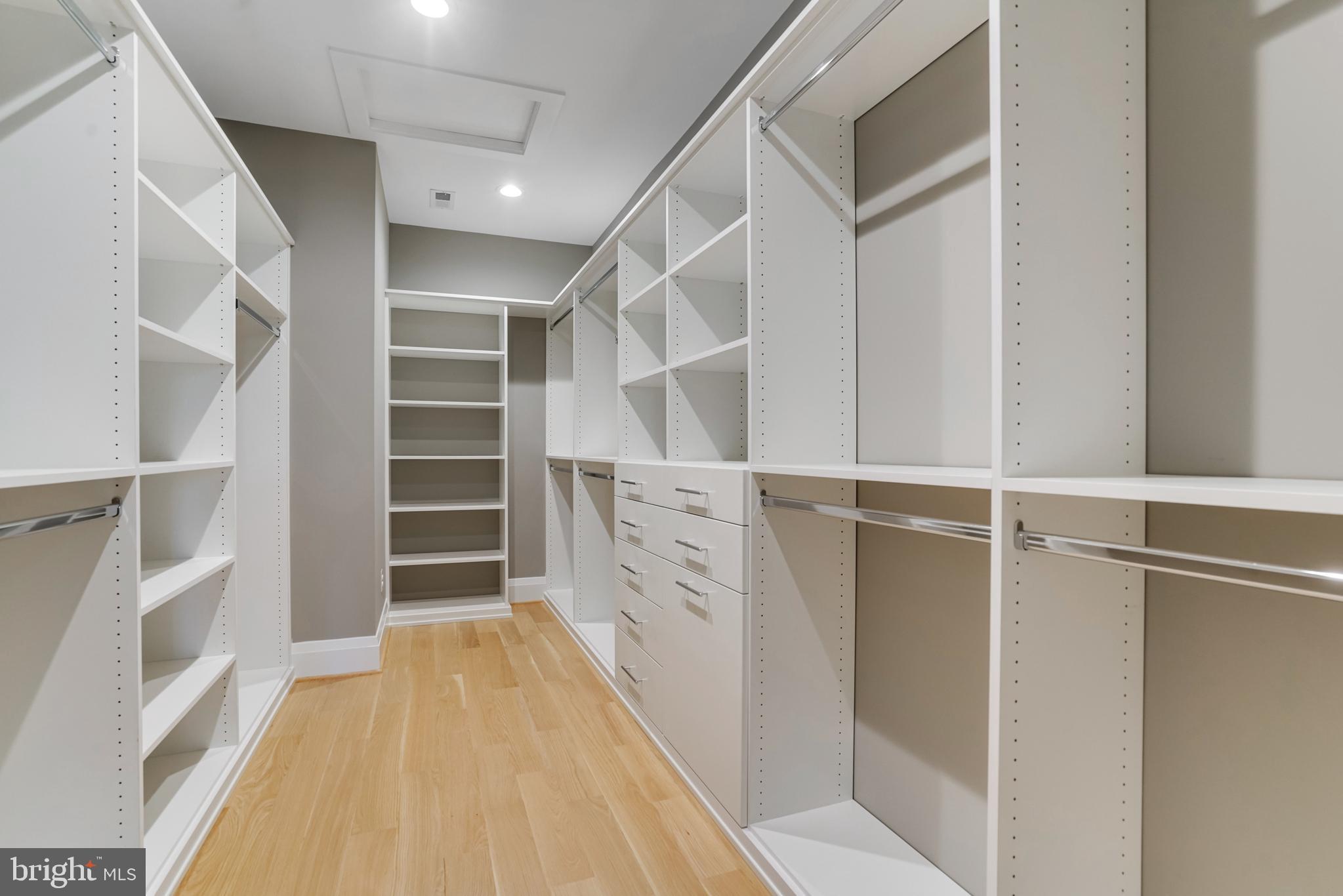 CHERRYDALE - Residential