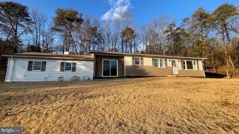 51 HICKORY HILL ROAD OLD FIELDS WV 26852