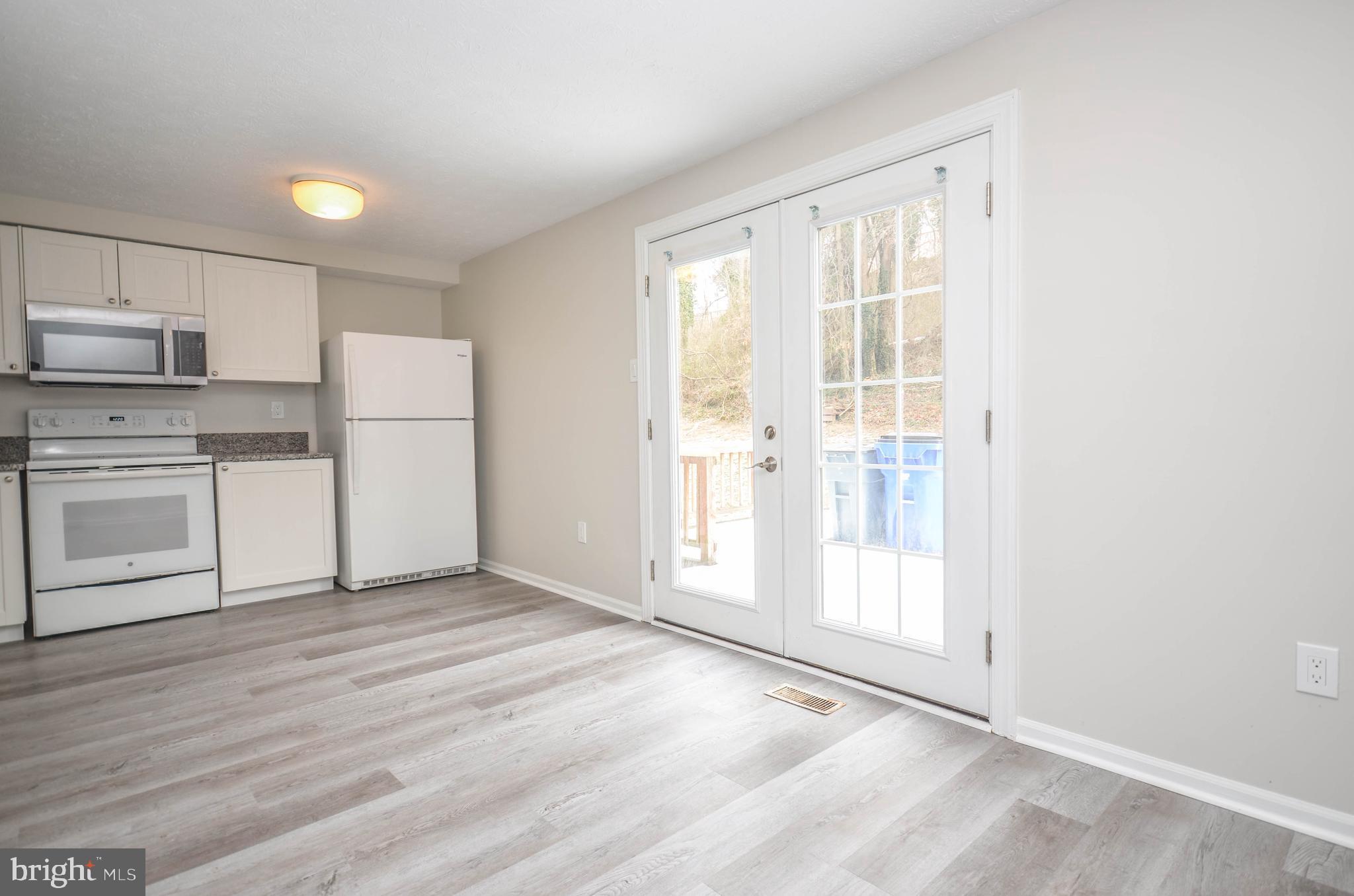 ROCKBURN COMMONS - Residential